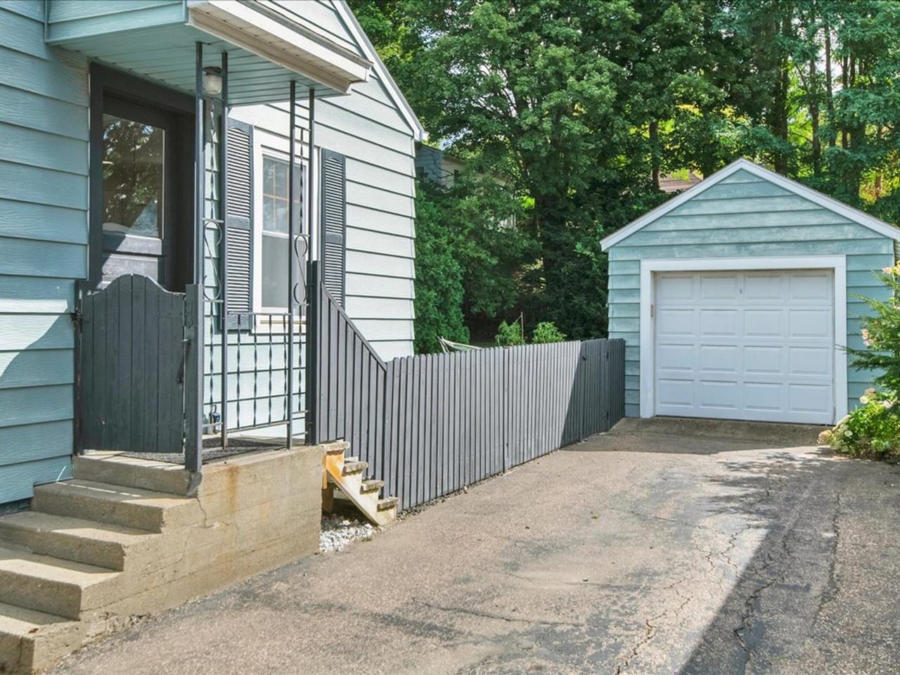 7 Roland Court Property Photo 34