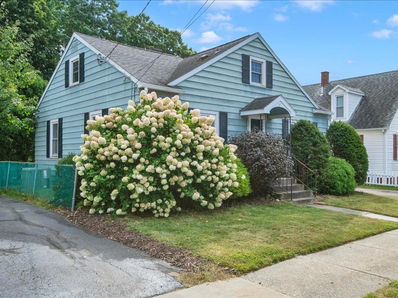 7 Roland Court Property Photo 35
