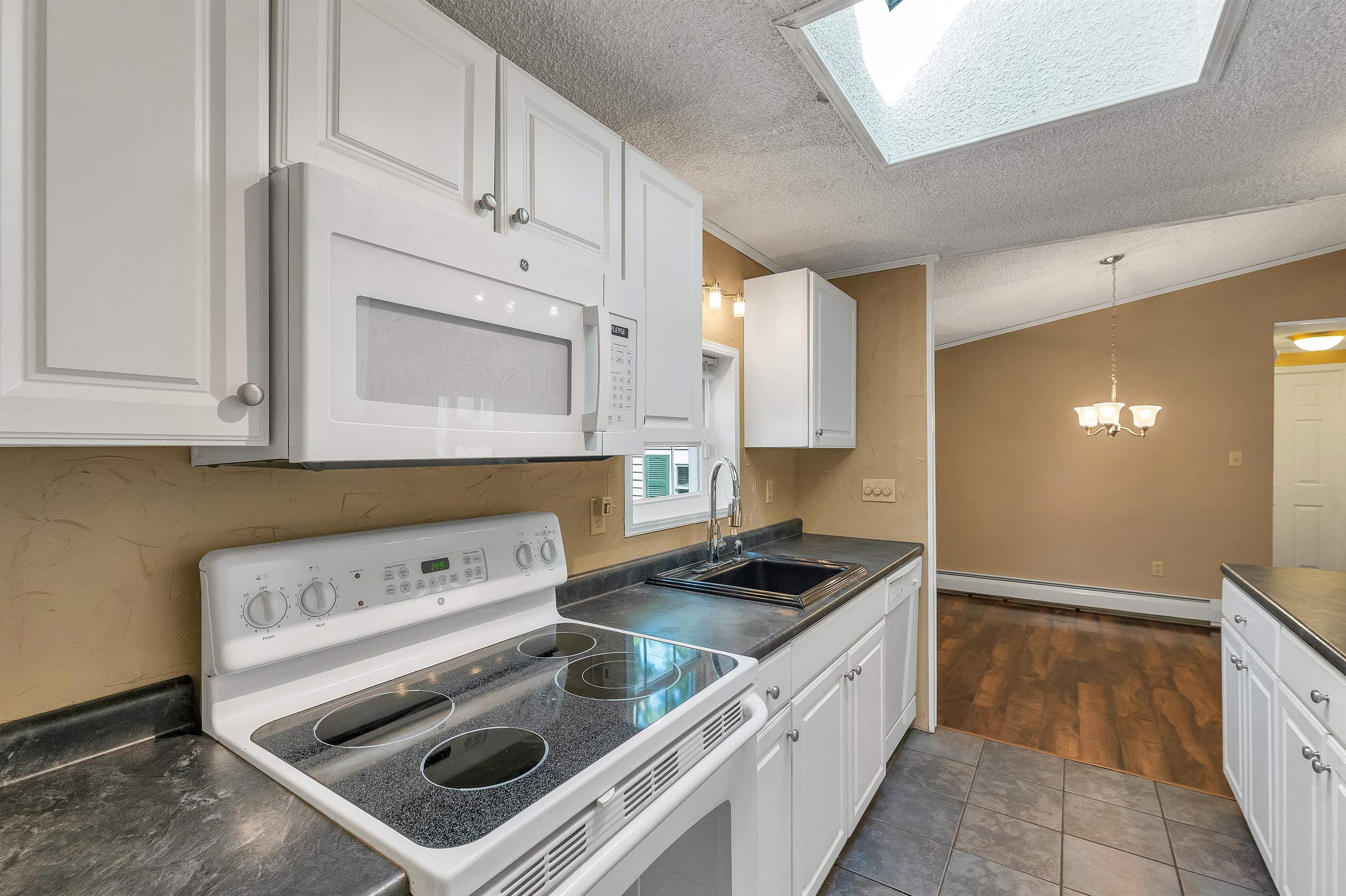 20 Coventry Court Property Photo 6