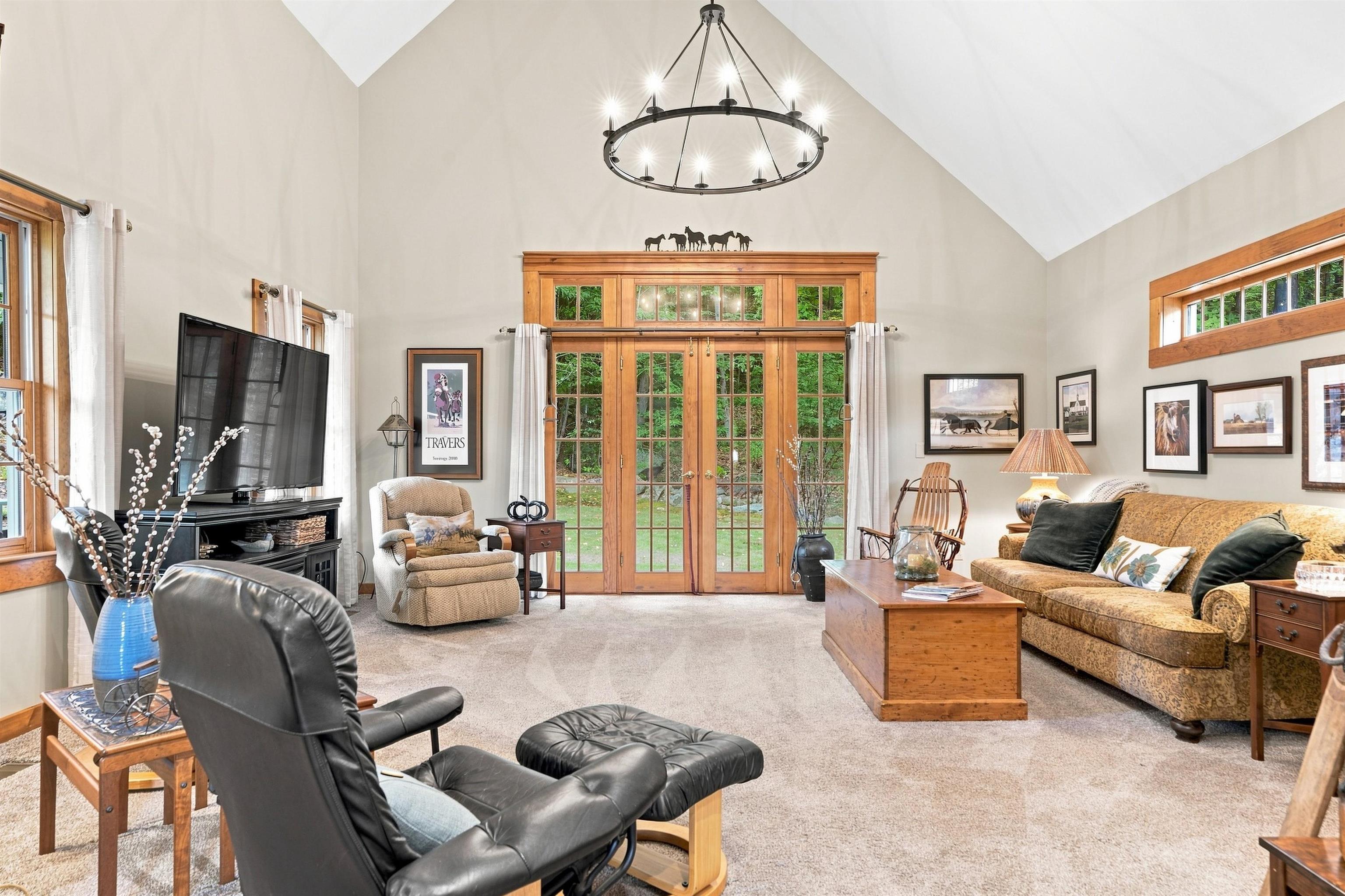 150 Diamond Hill Road Property Photo 11