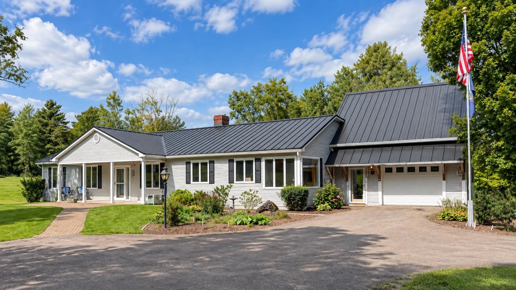 2367 Hollow Road Property Photo 1