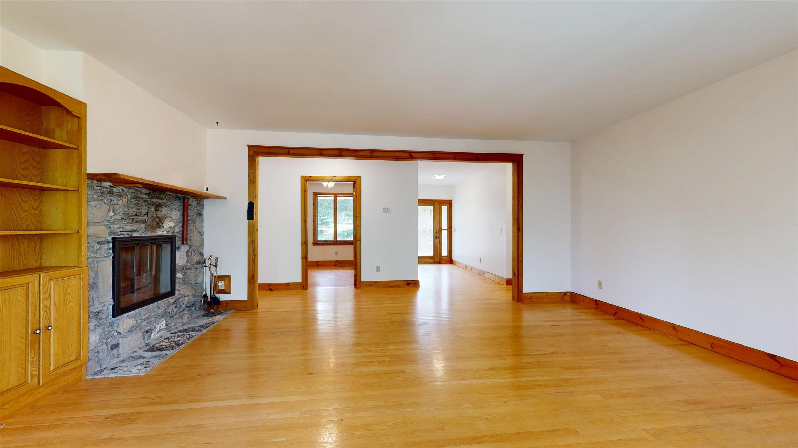 2367 Hollow Road Property Photo 6