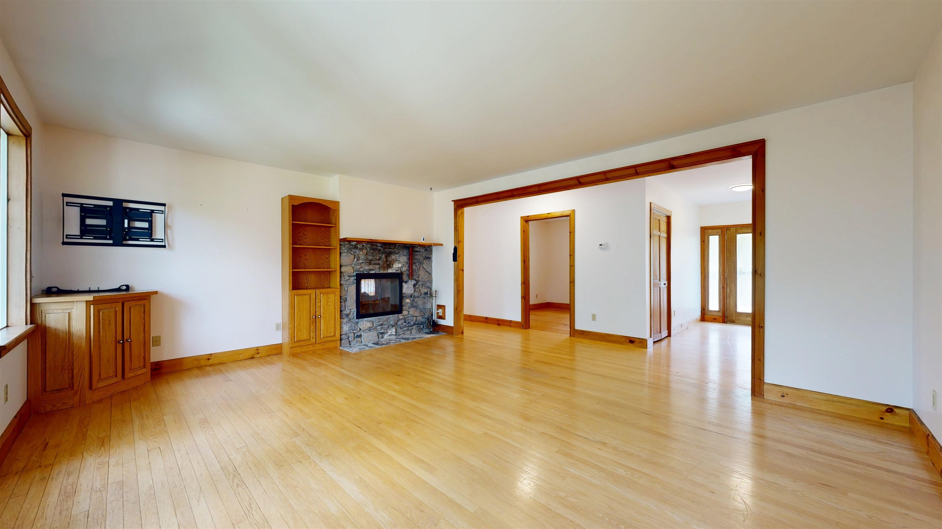 2367 Hollow Road Property Photo 7