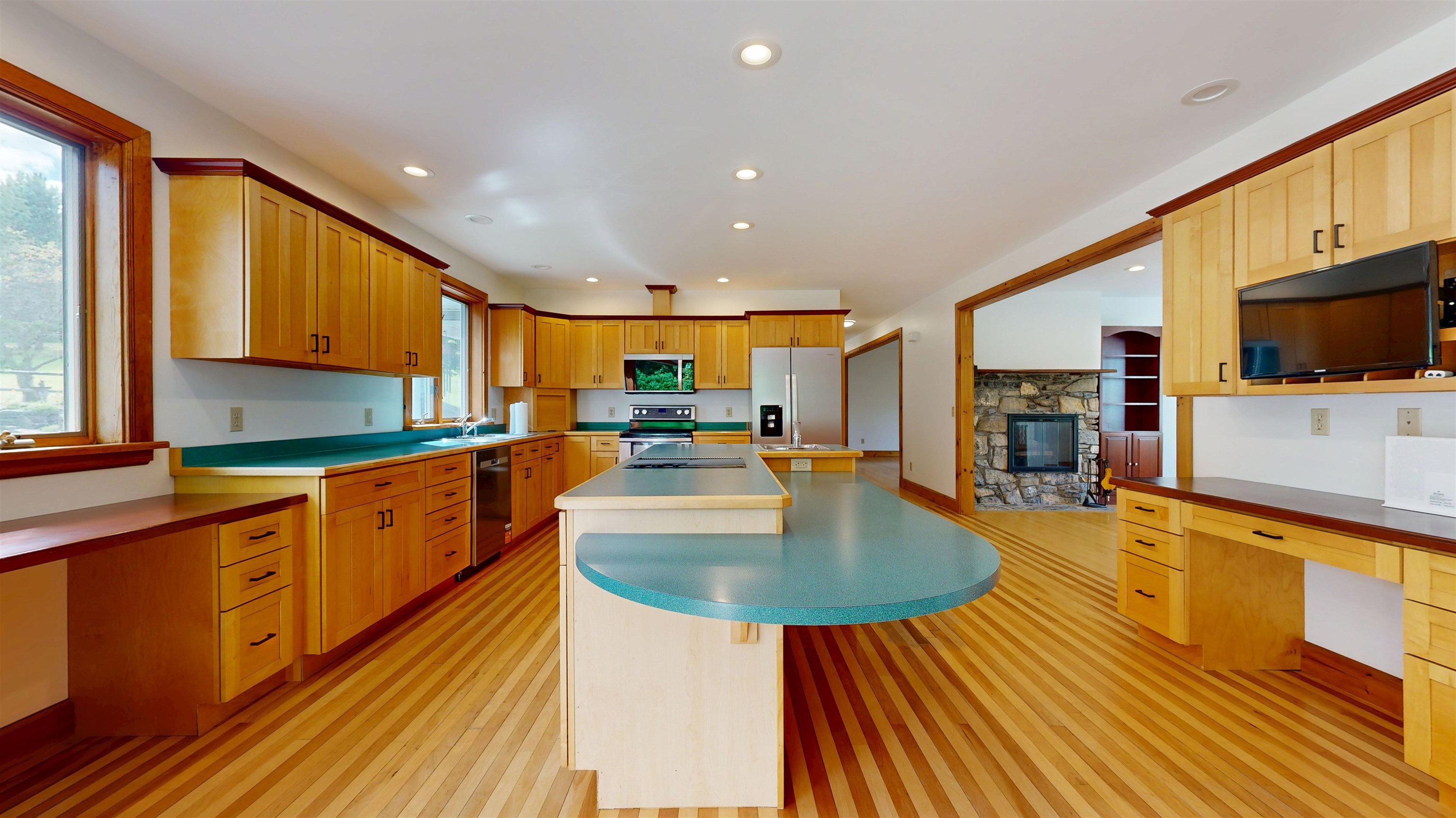 2367 Hollow Road Property Photo 11