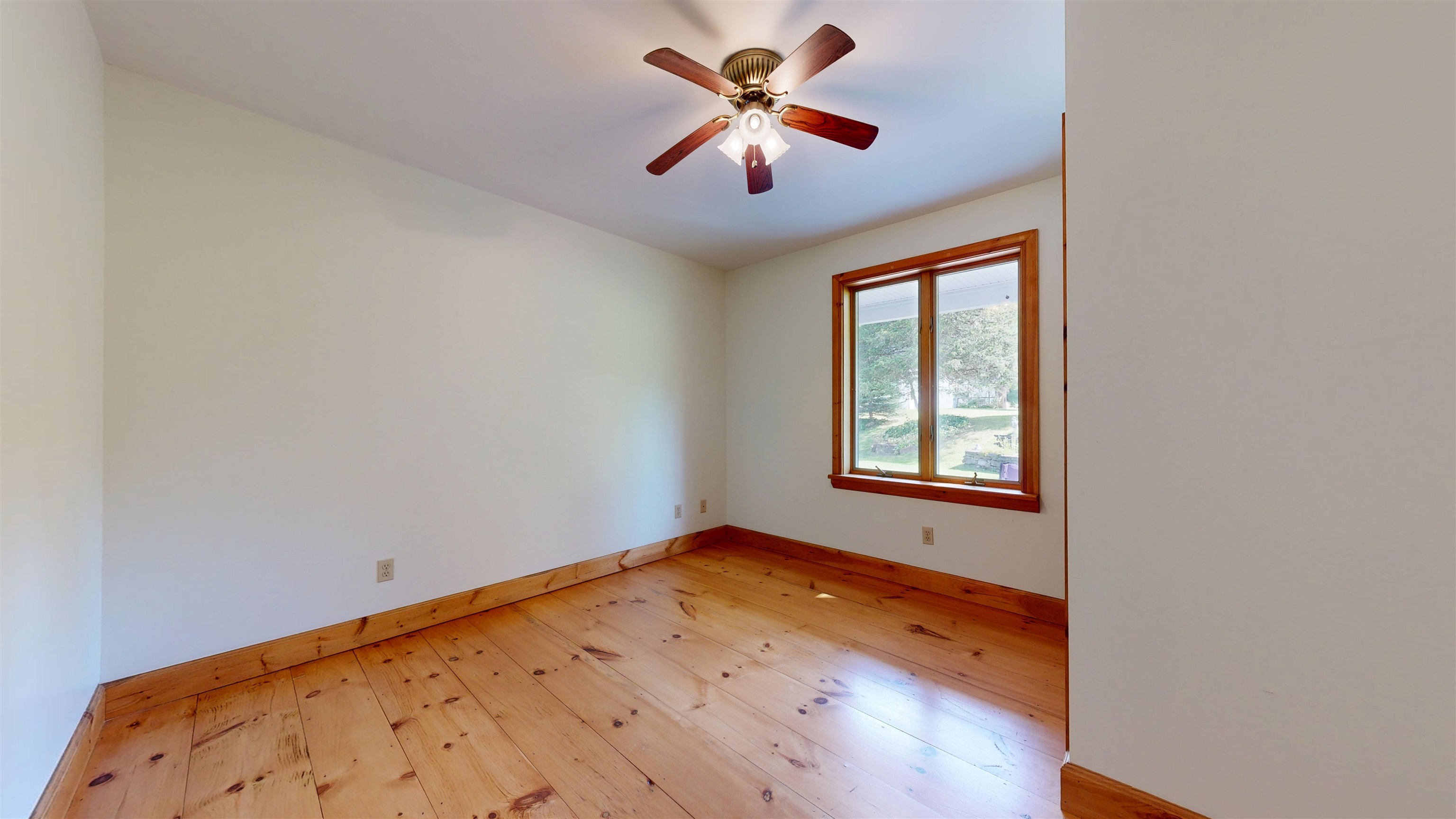 2367 Hollow Road Property Photo 15