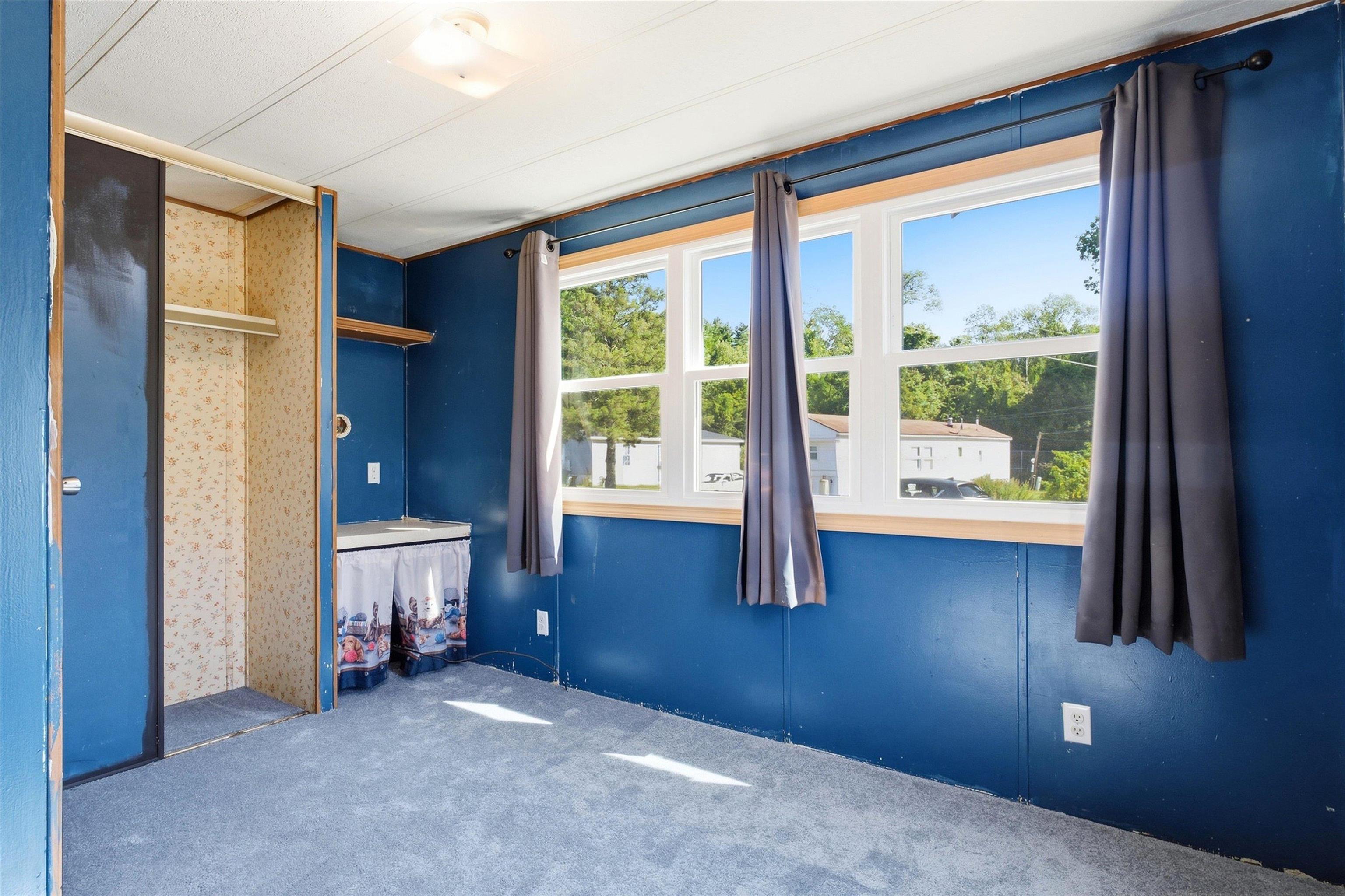 33 Longmeadow Drive Property Photo 16