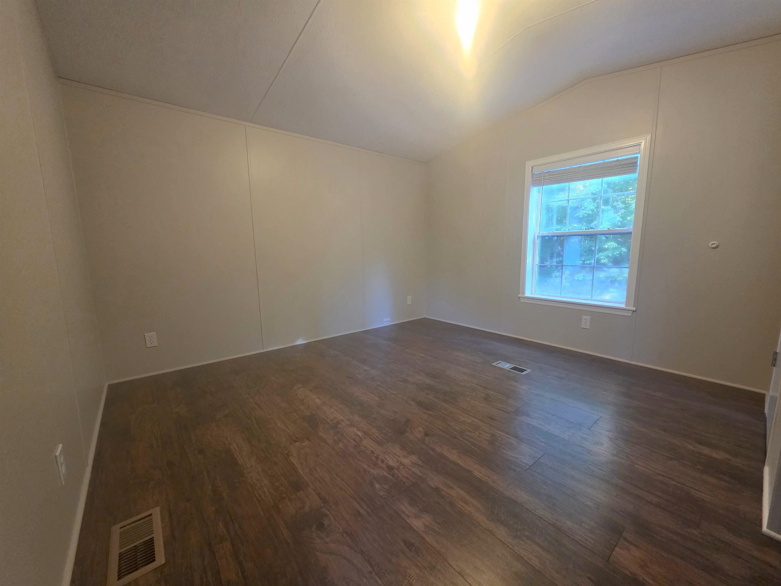 48 Whitcher Road Property Photo 4