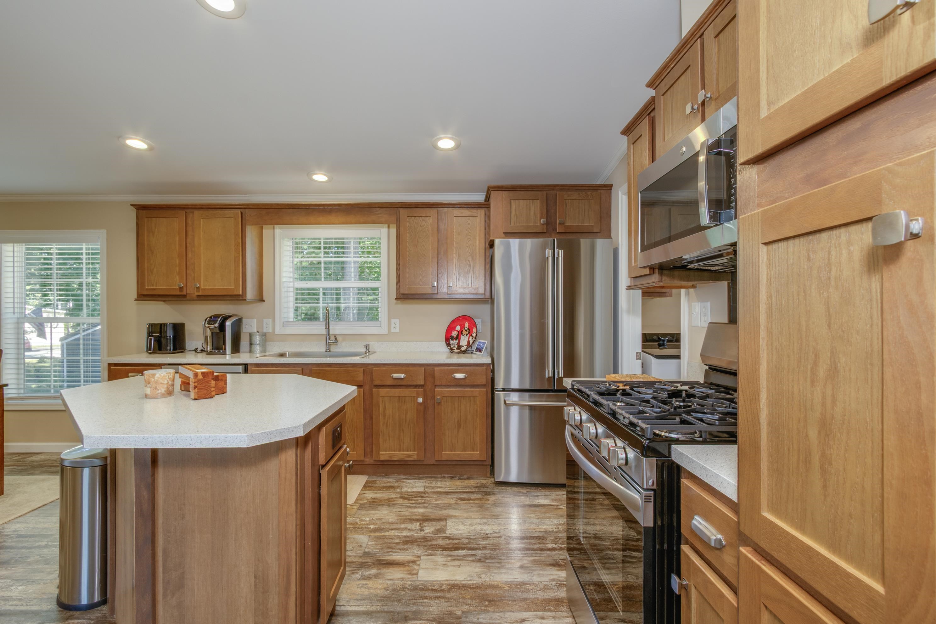 22 Skyline Drive Property Photo 3