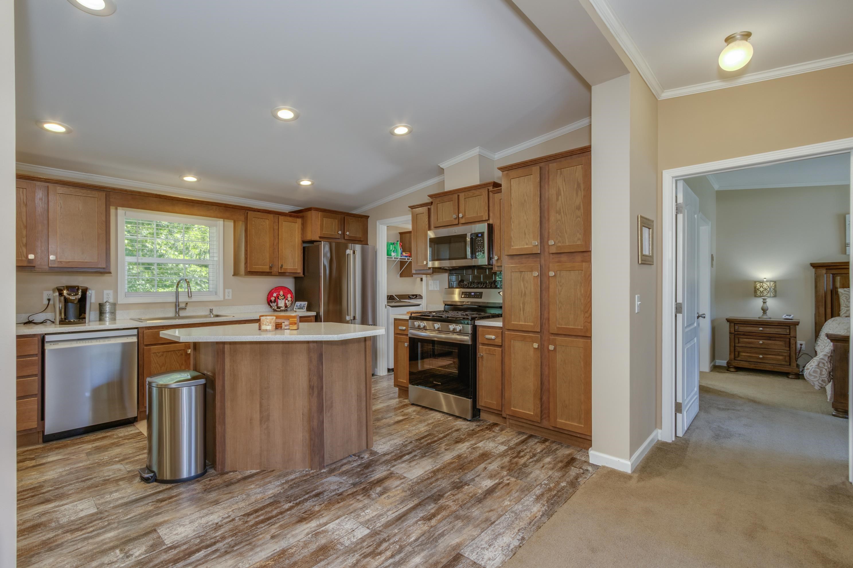22 Skyline Drive Property Photo 6