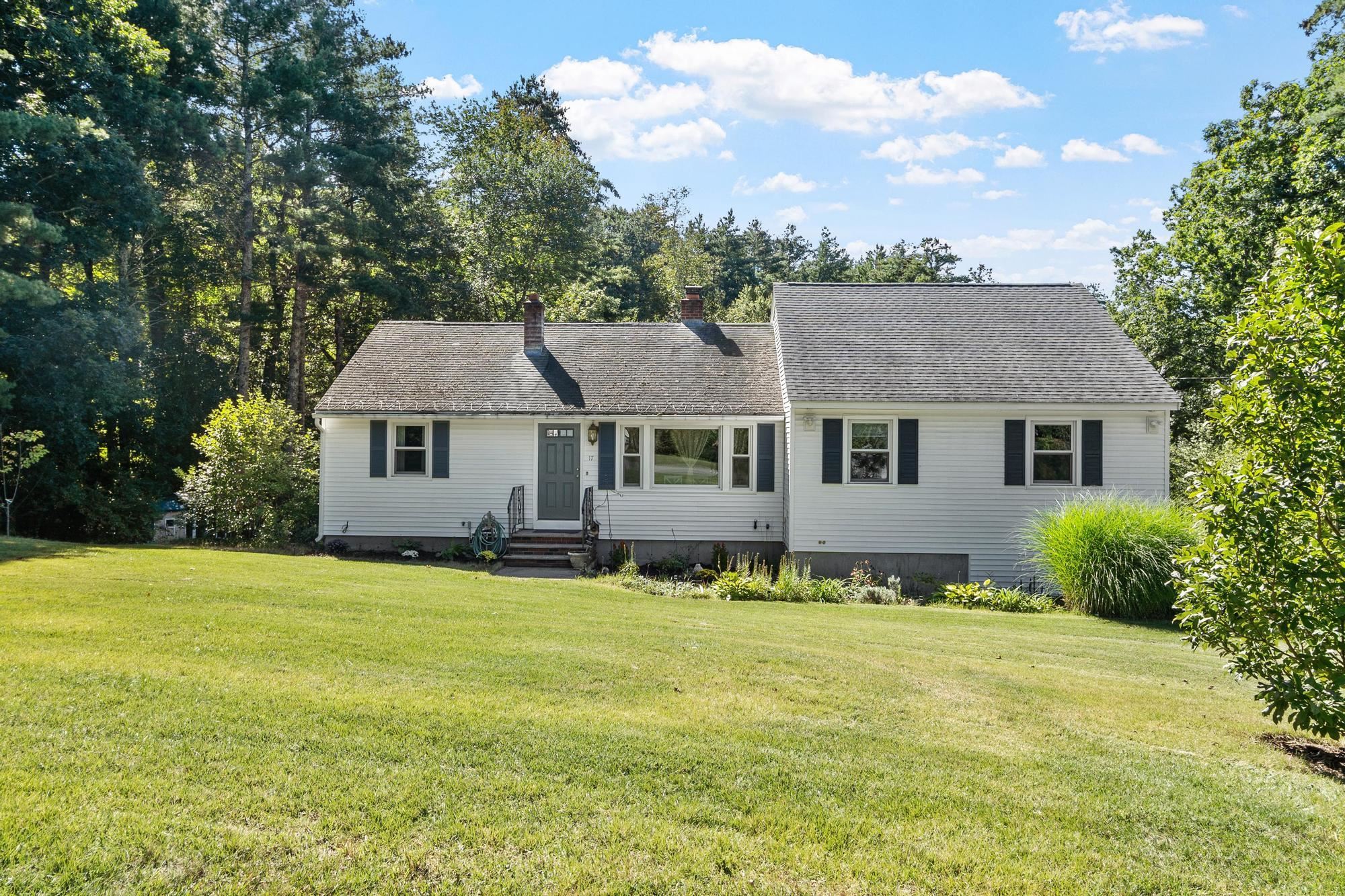 17 Bridle Bridge Road Property Photo 1