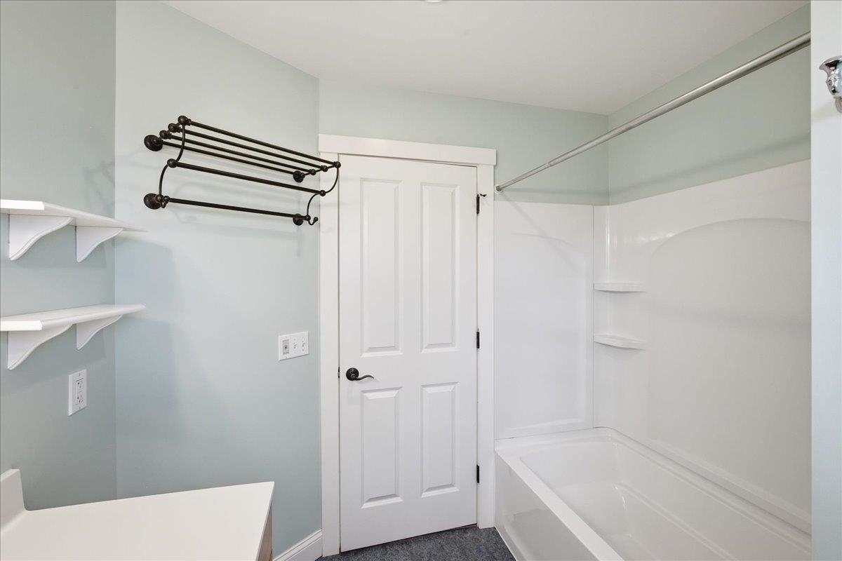 18 North Jefferson Road Property Photo 39