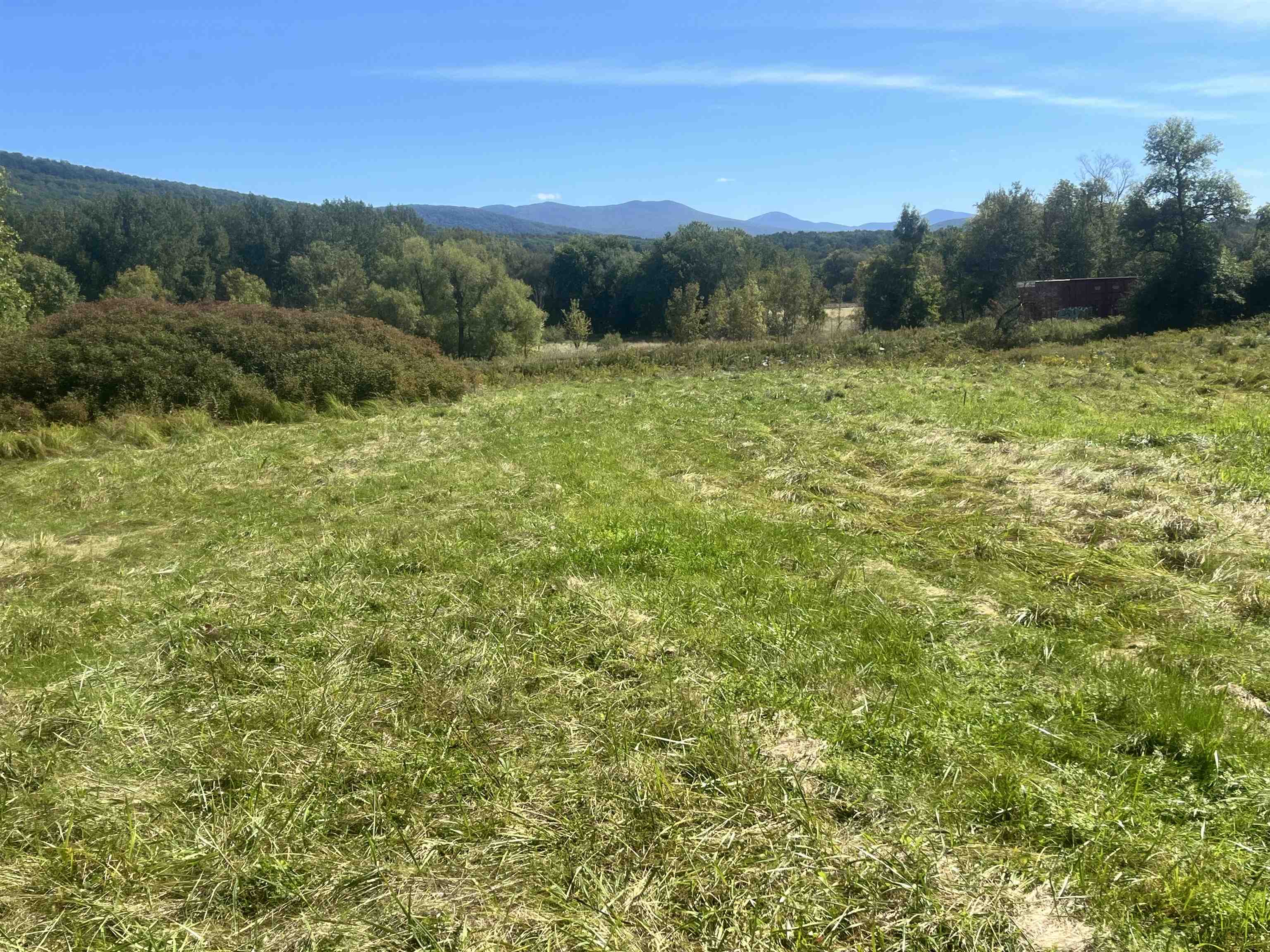 3210 West Creek Road Property Photo 3