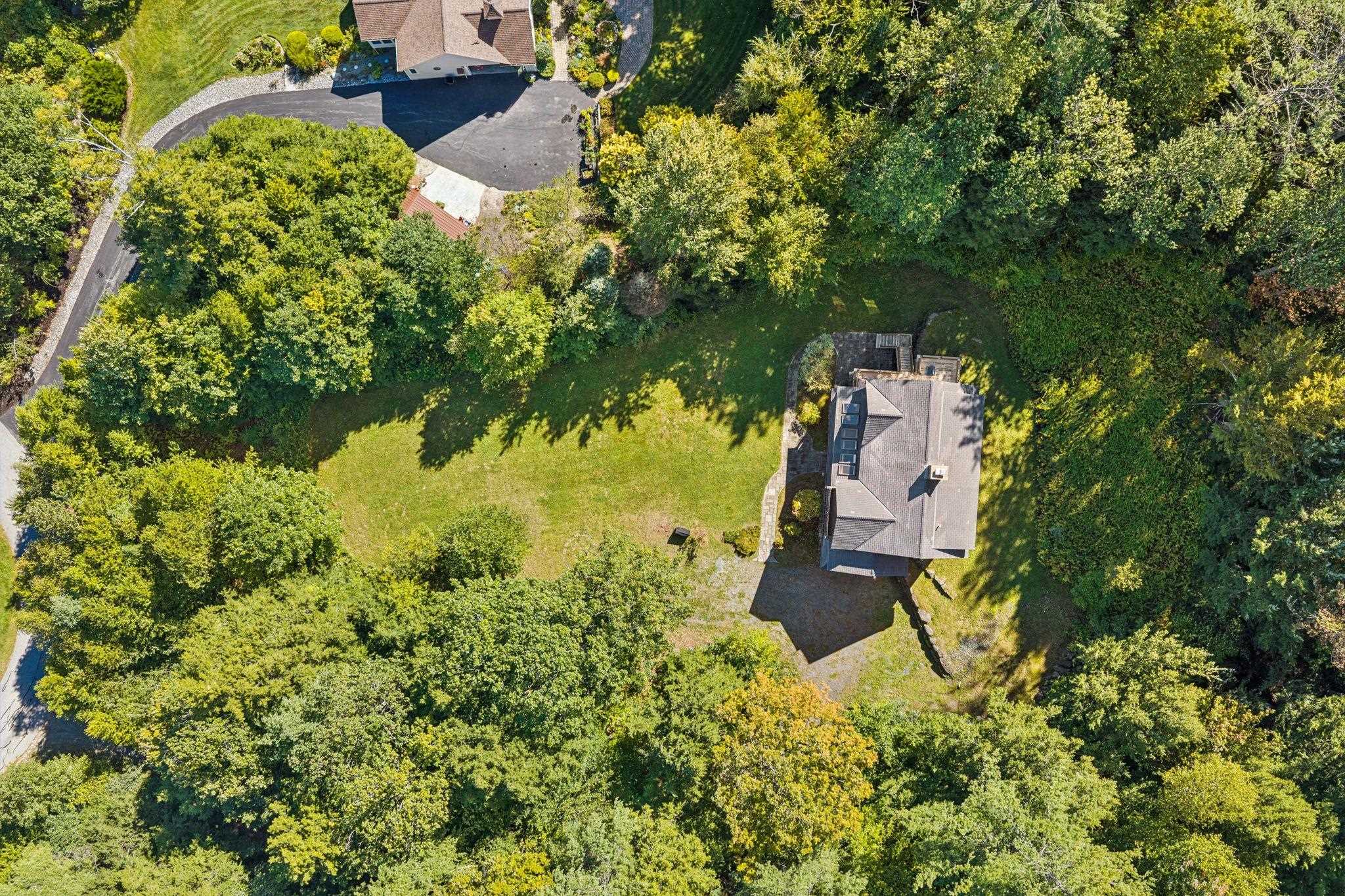 12 Lakeview Circle Property Photo 5