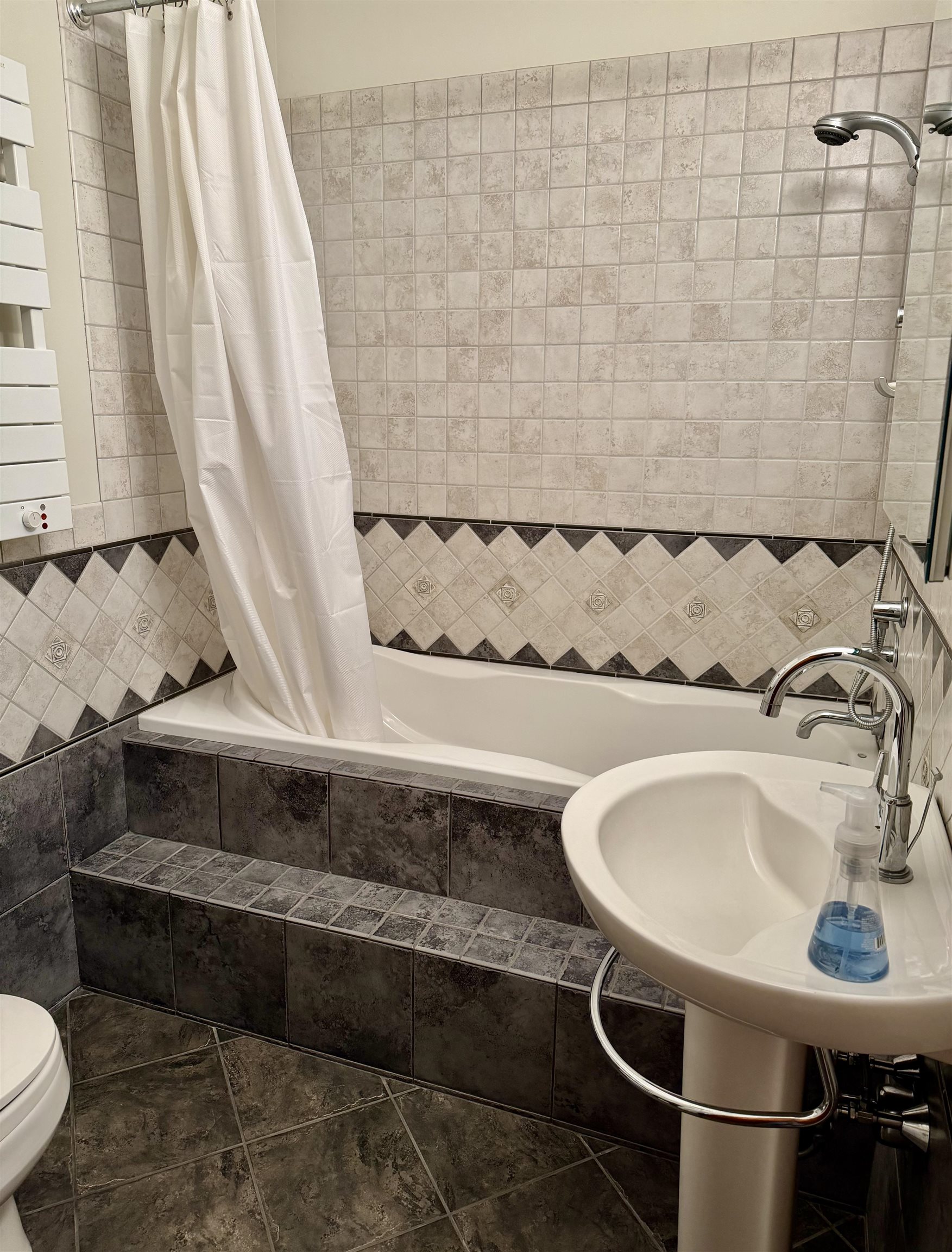 12 Lakeview Circle Property Photo 35
