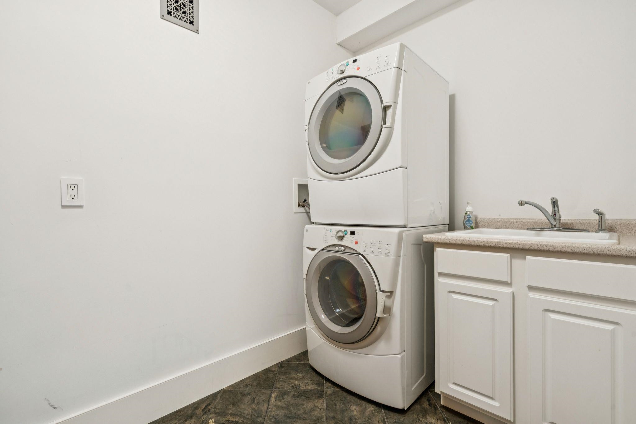 12 Lakeview Circle Property Photo 38