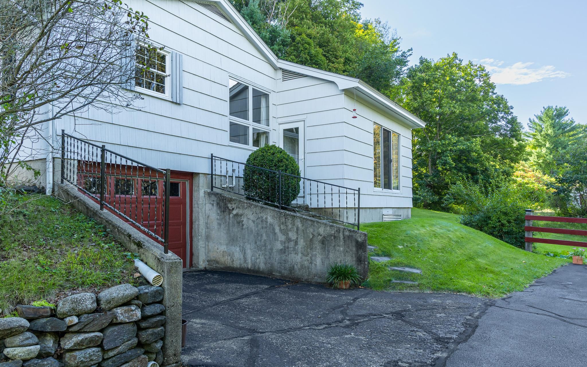 138 North Road Property Photo 29