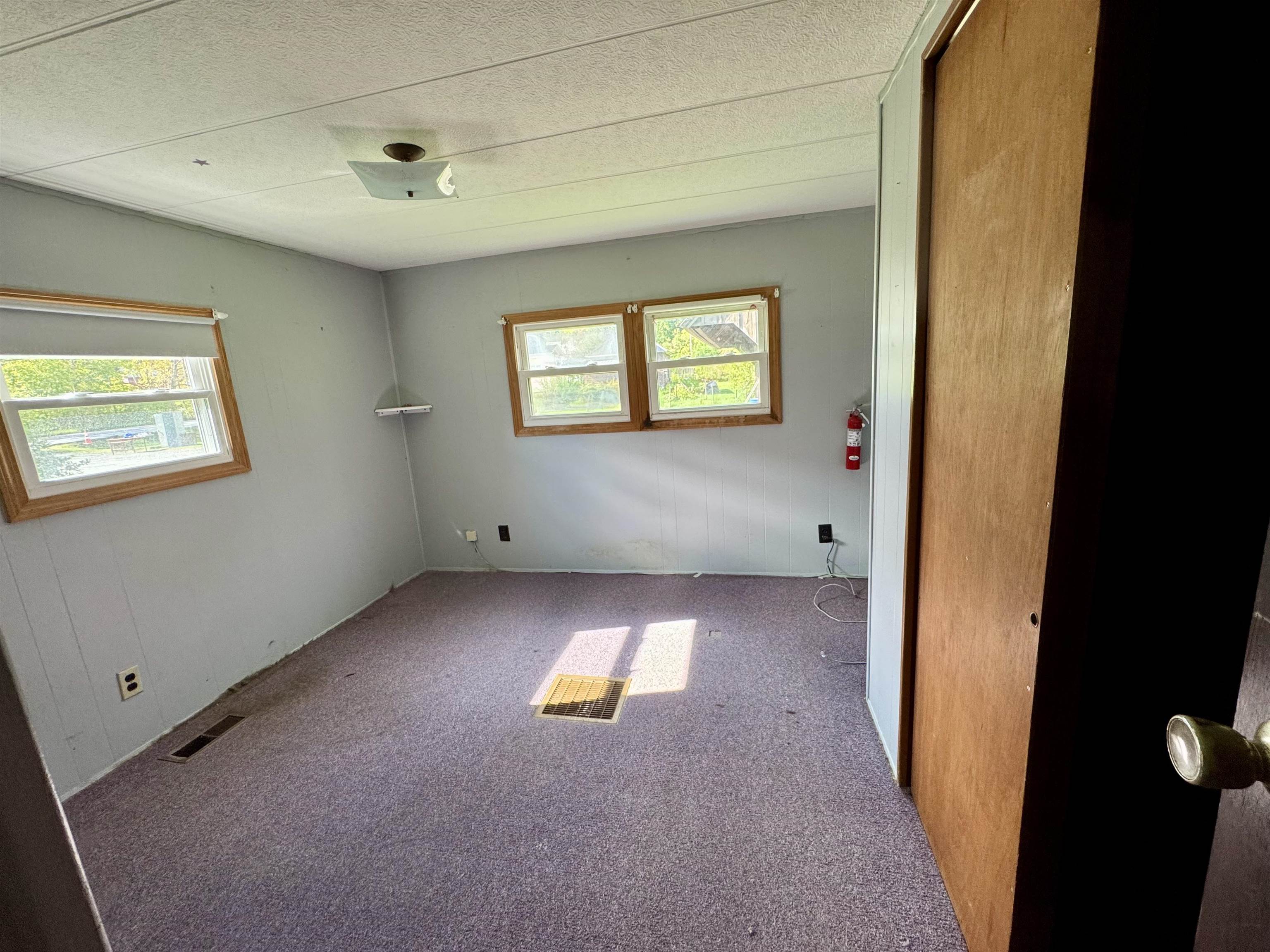 5556 W Woodstock Road Property Photo 16