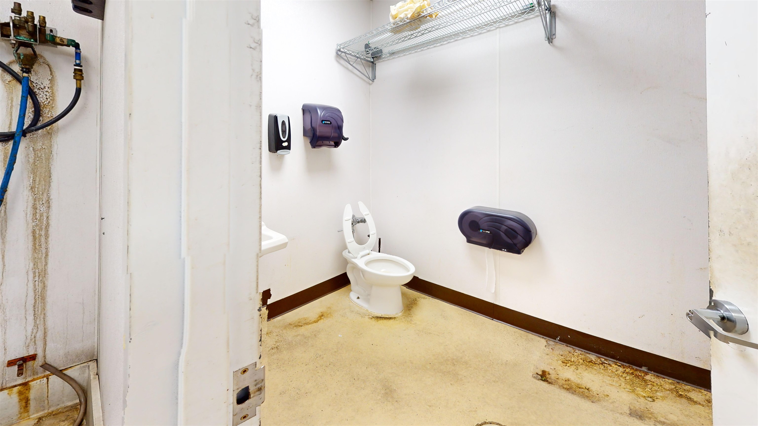345 Amherst Street Property Photo 12