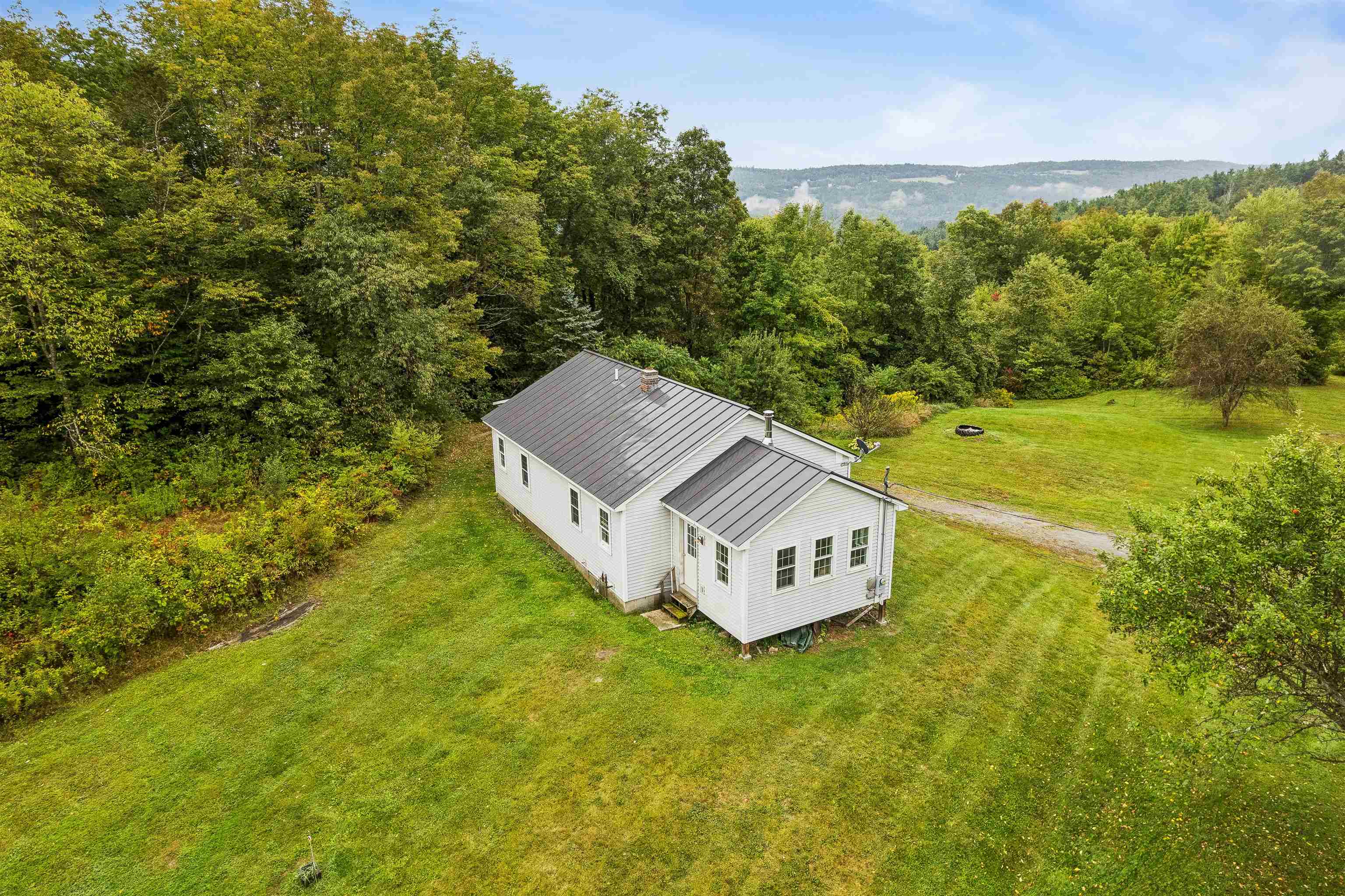 292 Spooner Road Property Photo 4