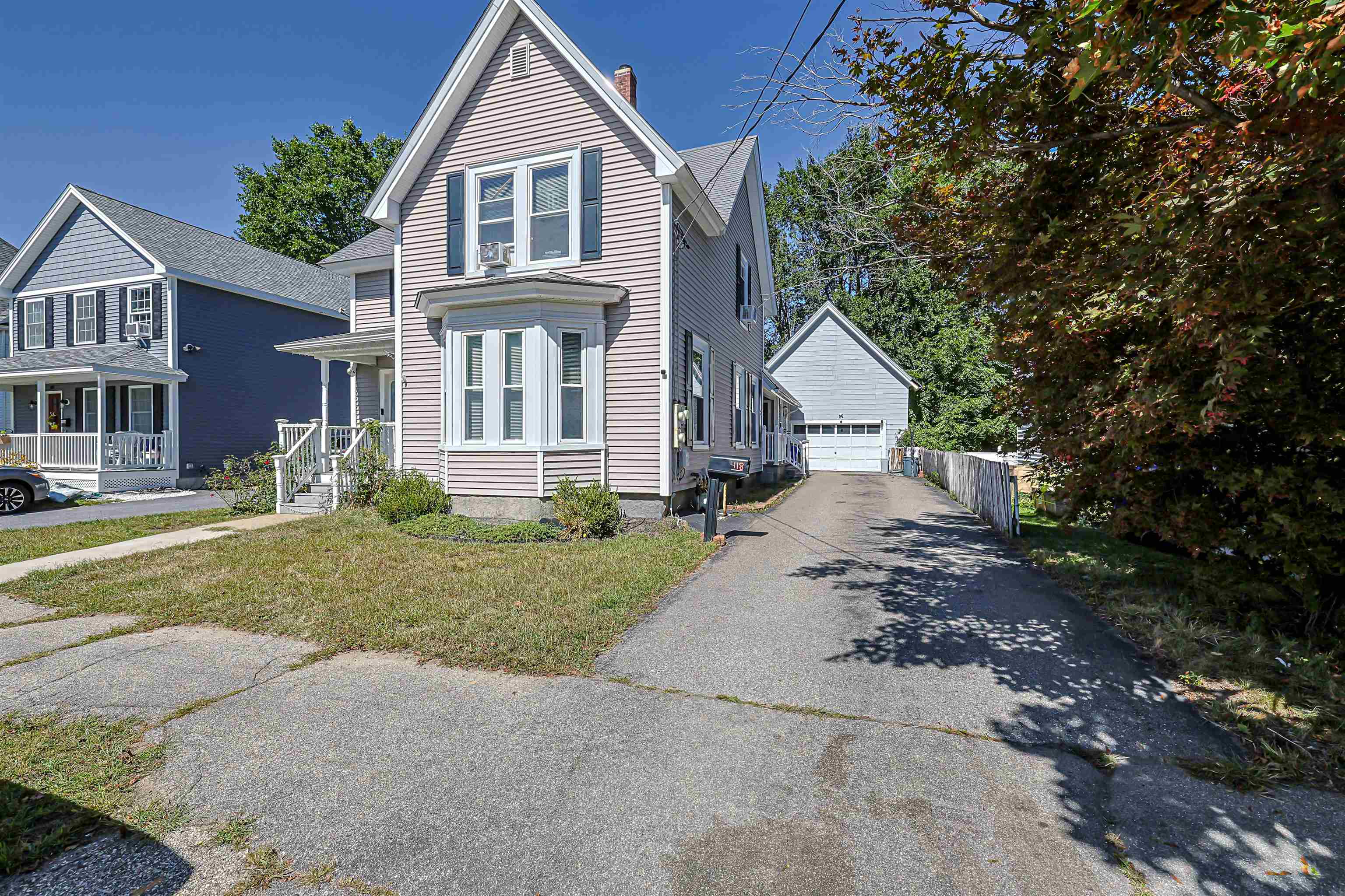 418 Central Street Property Photo 2