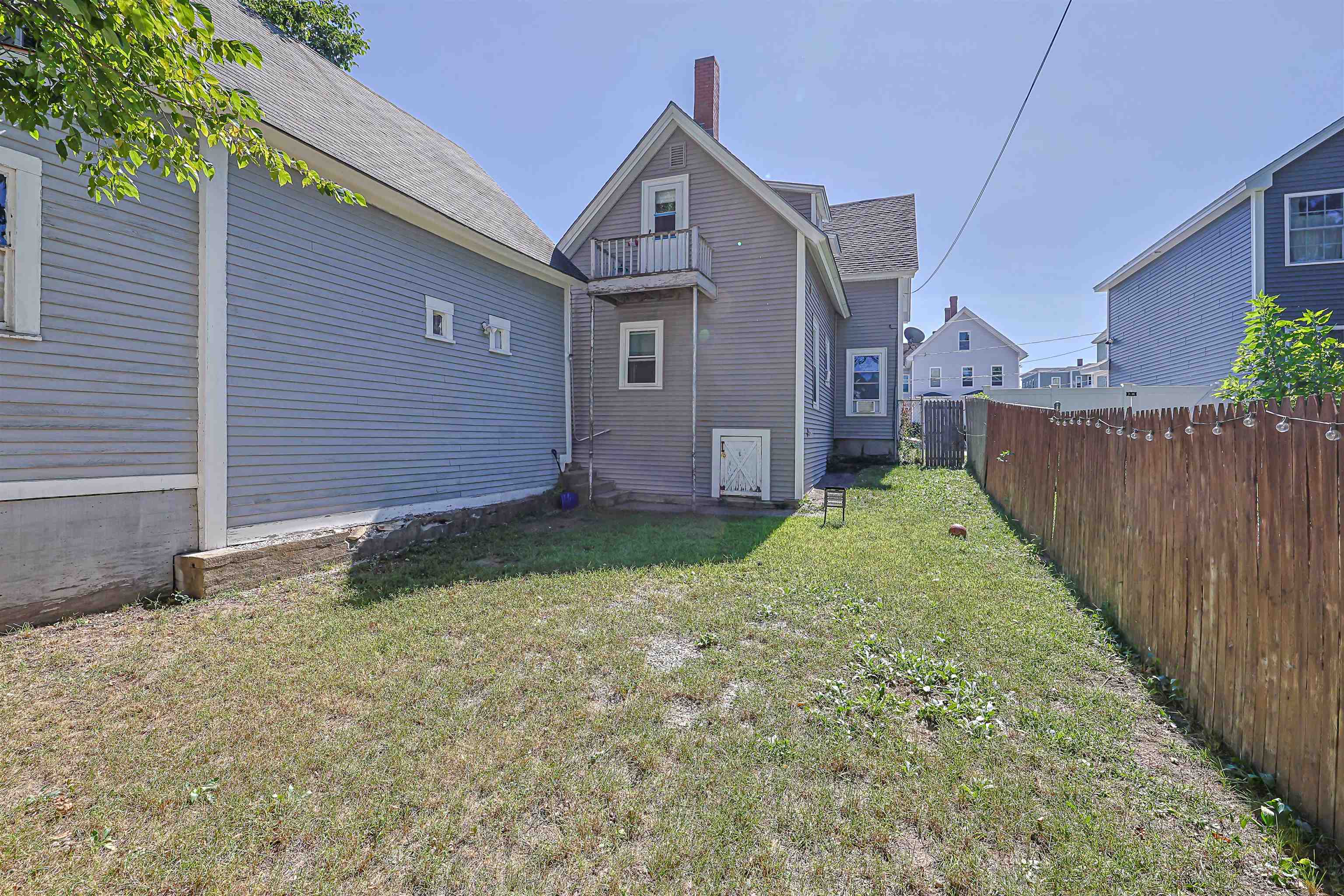 418 Central Street Property Photo 27