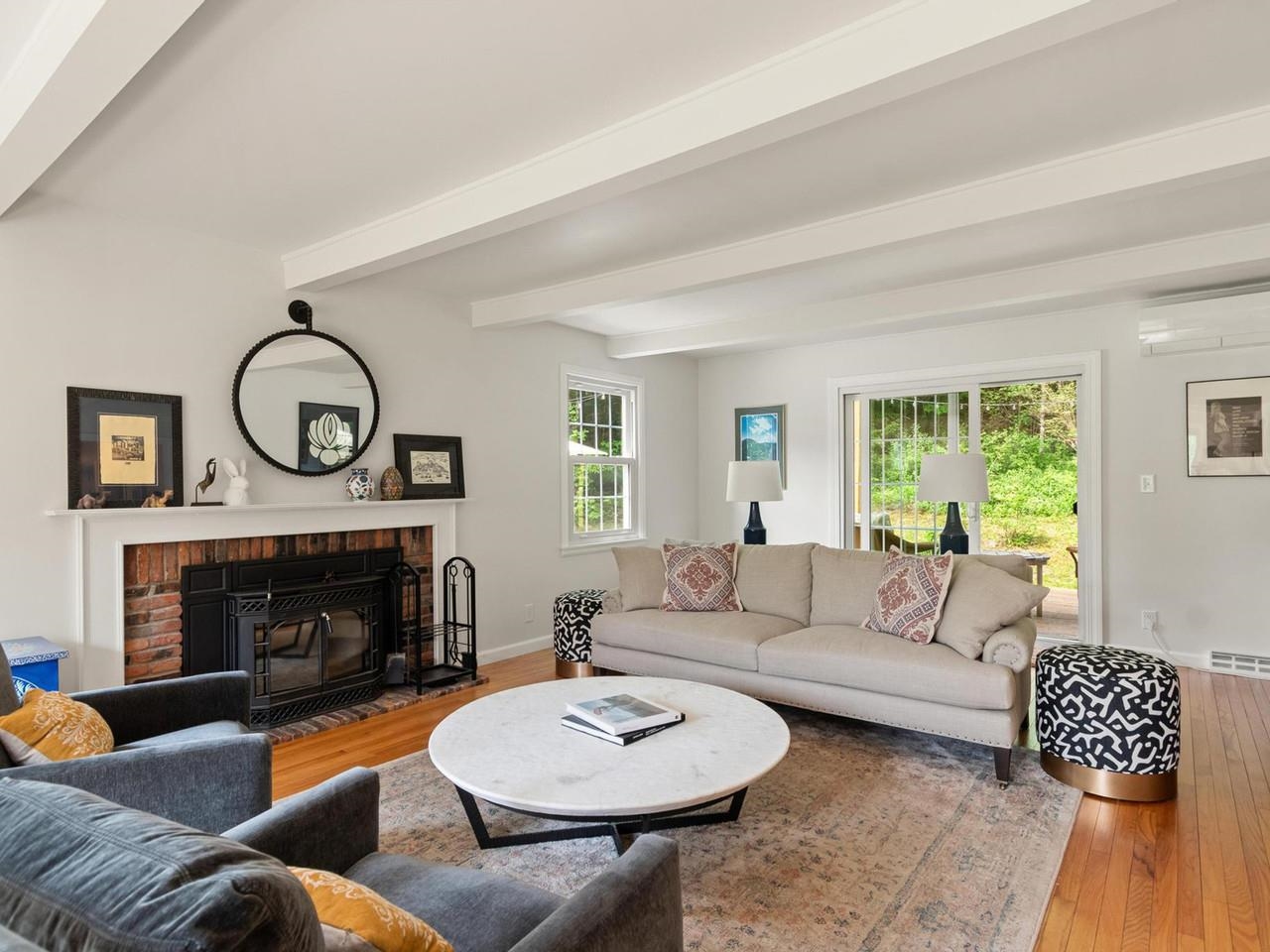 546 Spear Street Property Photo 4