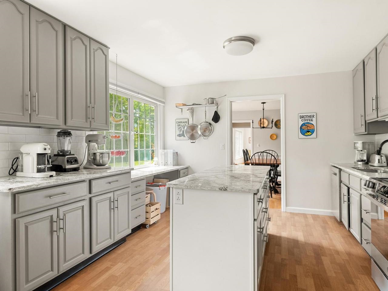 546 Spear Street Property Photo 12