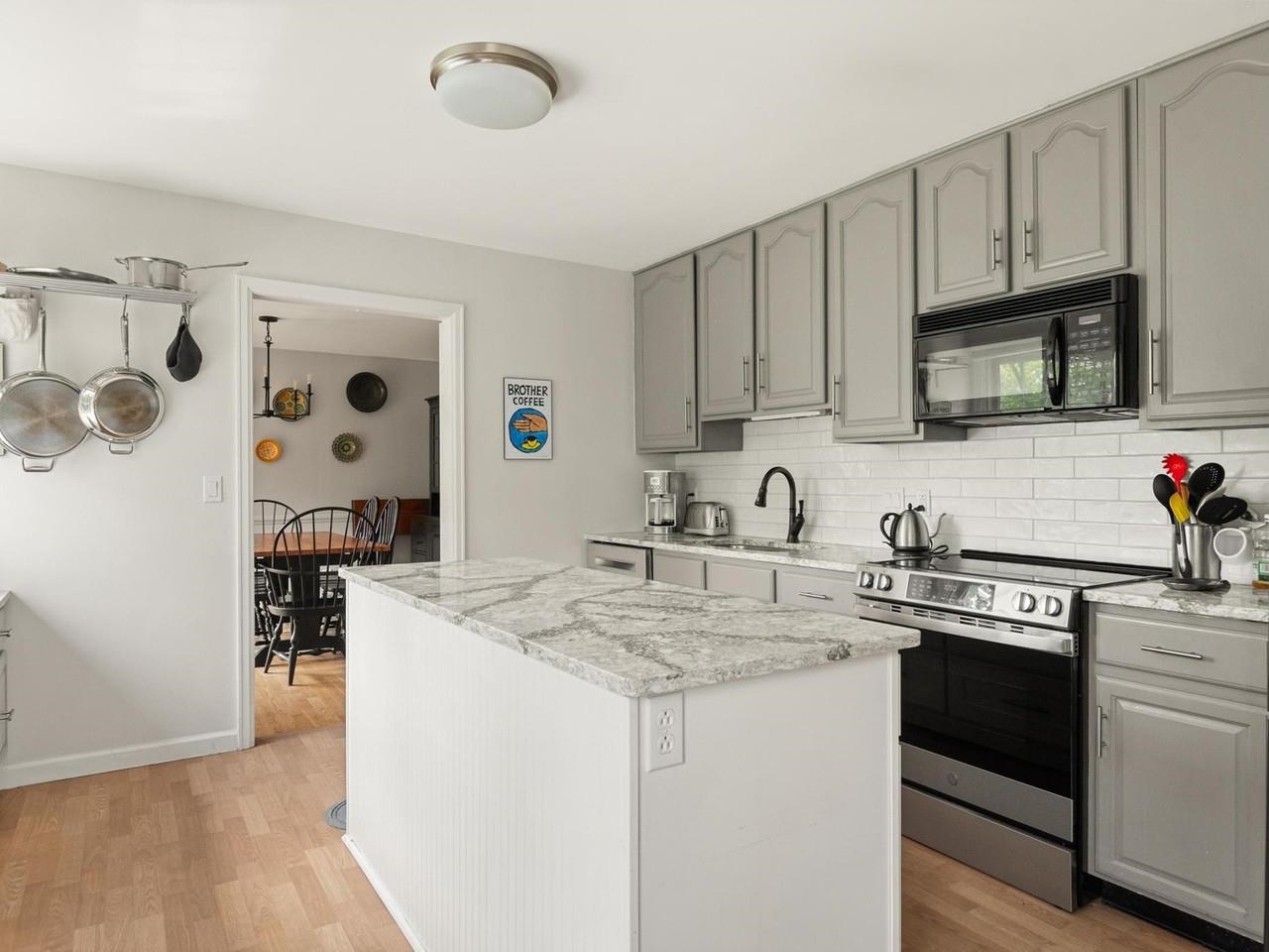 546 Spear Street Property Photo 13