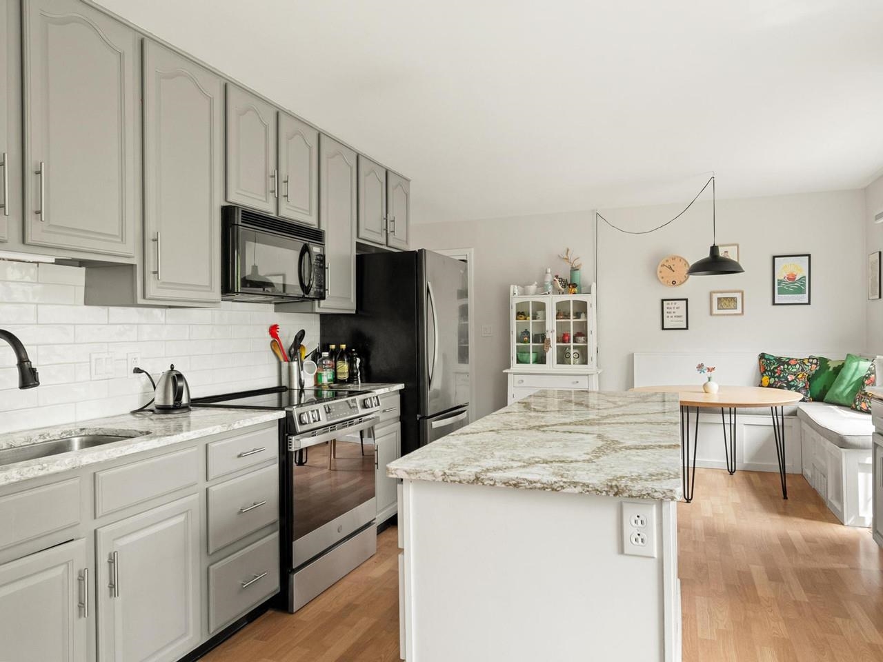 546 Spear Street Property Photo 14