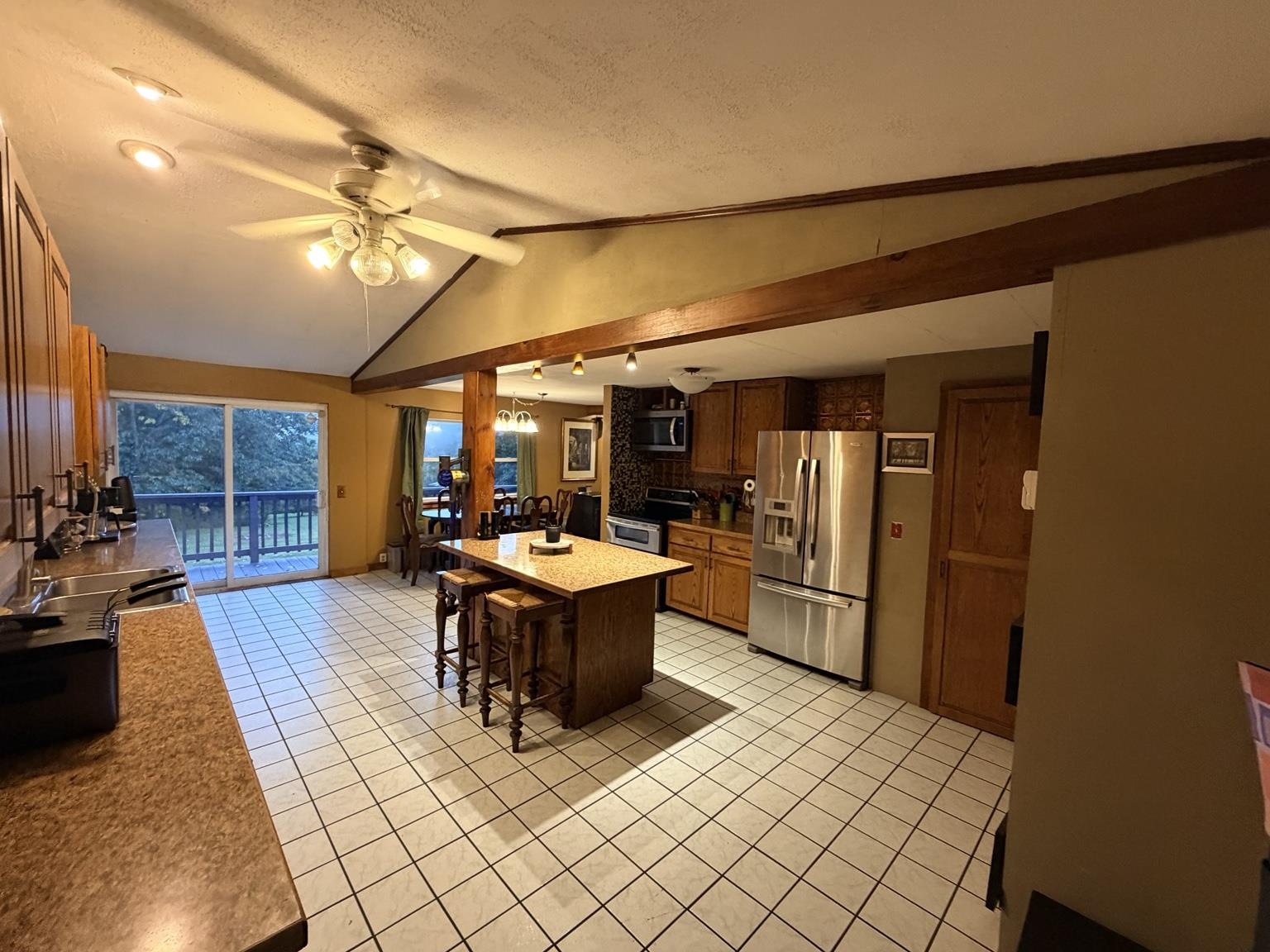 1479 East Road Property Photo 3