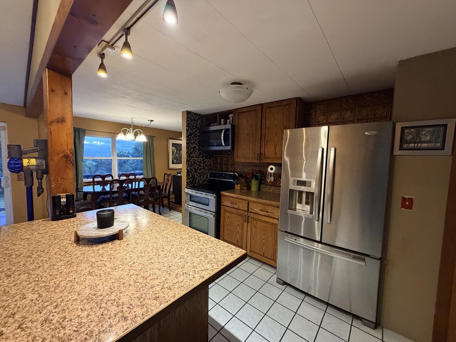 1479 East Road Property Photo 4