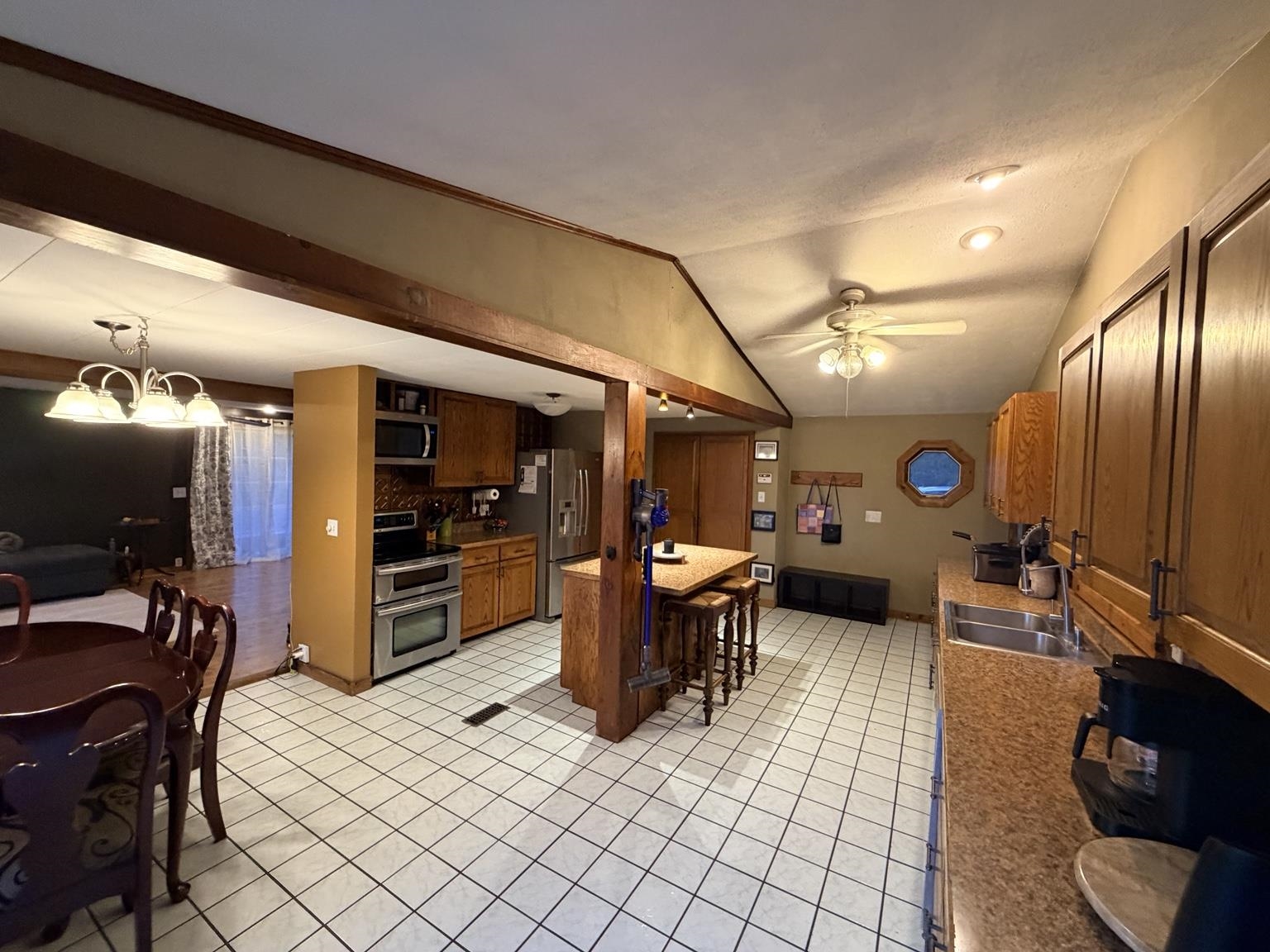 1479 East Road Property Photo 8