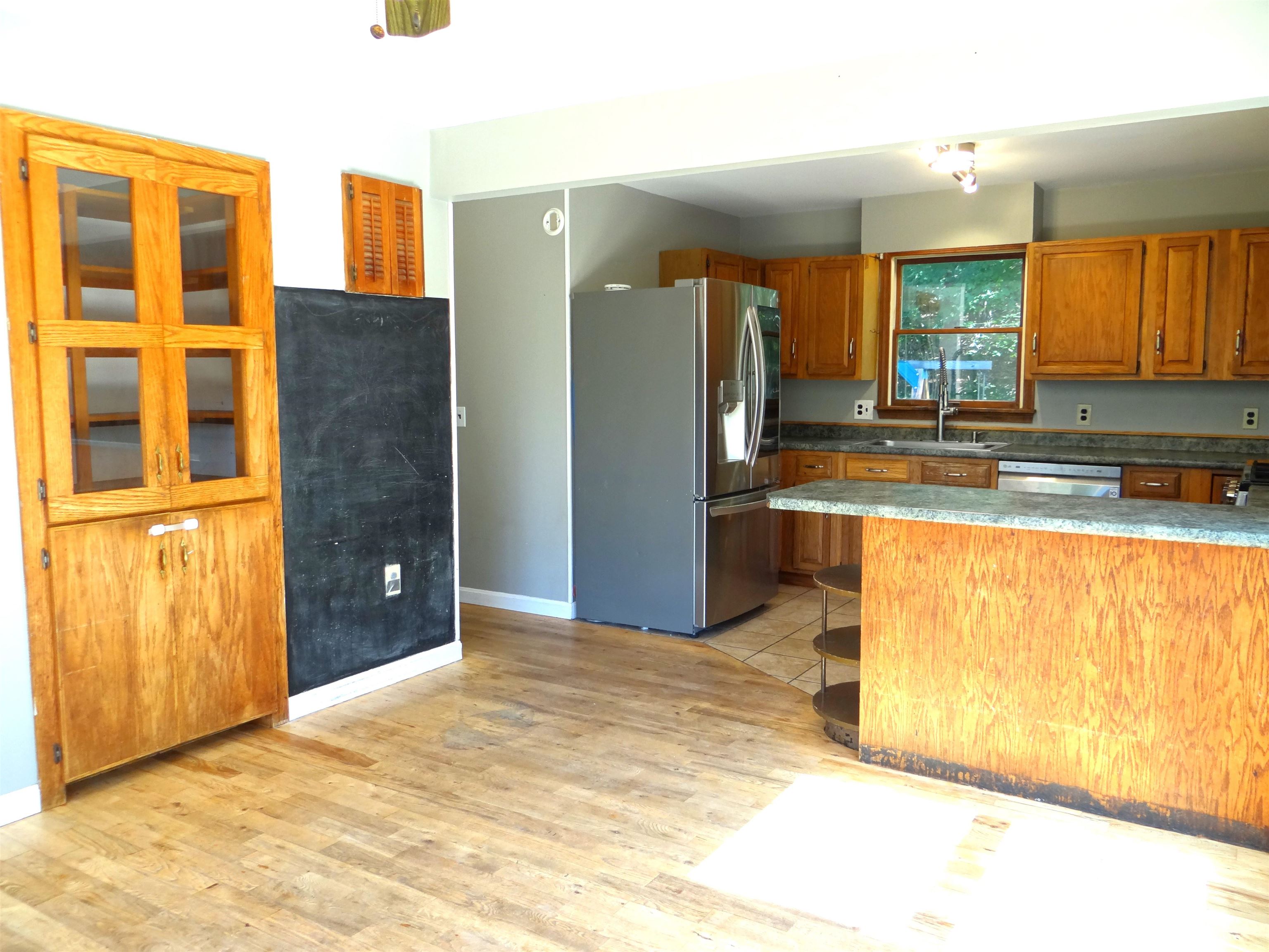 494 Eastman Road Property Photo 9