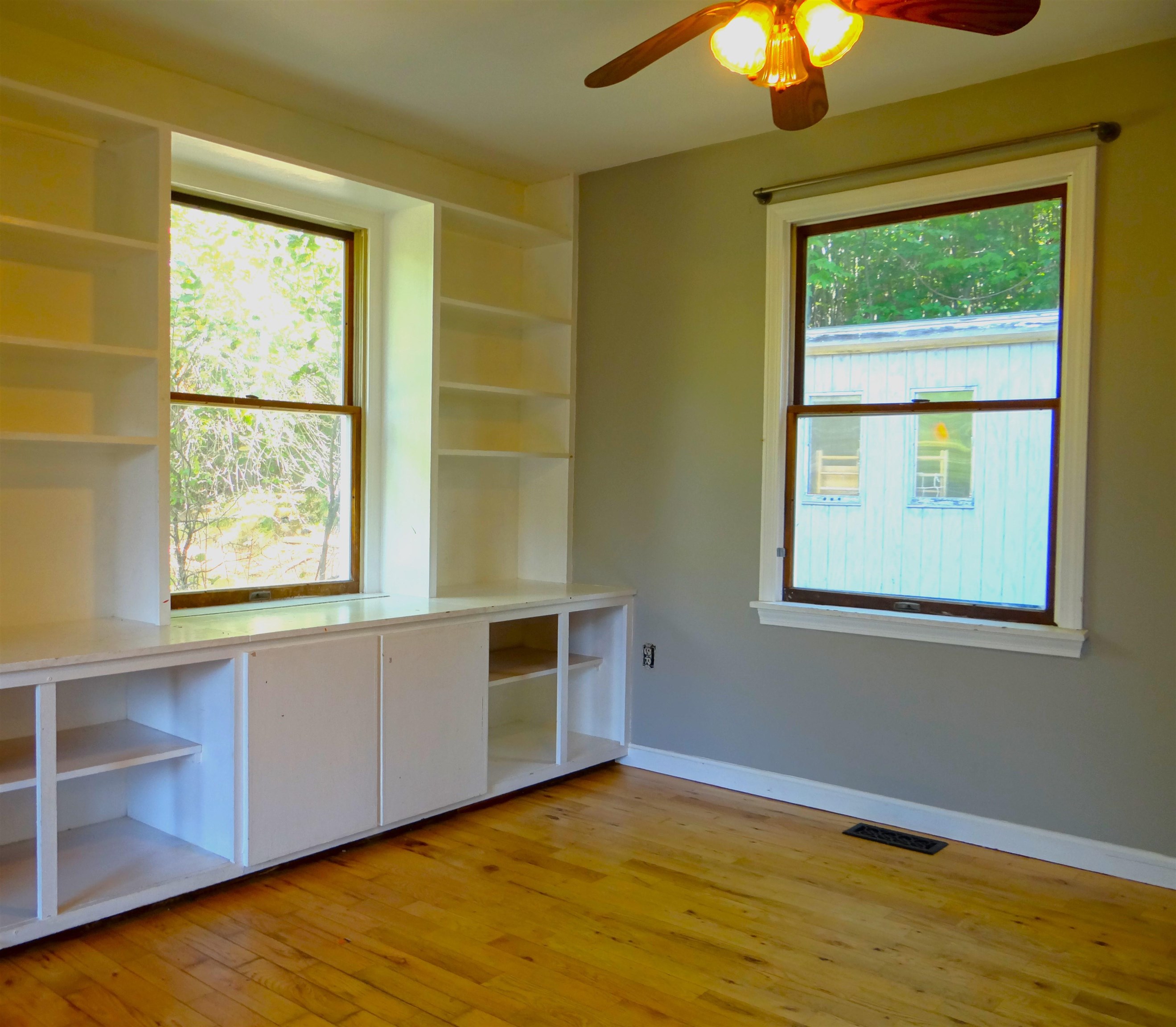 494 Eastman Road Property Photo 18