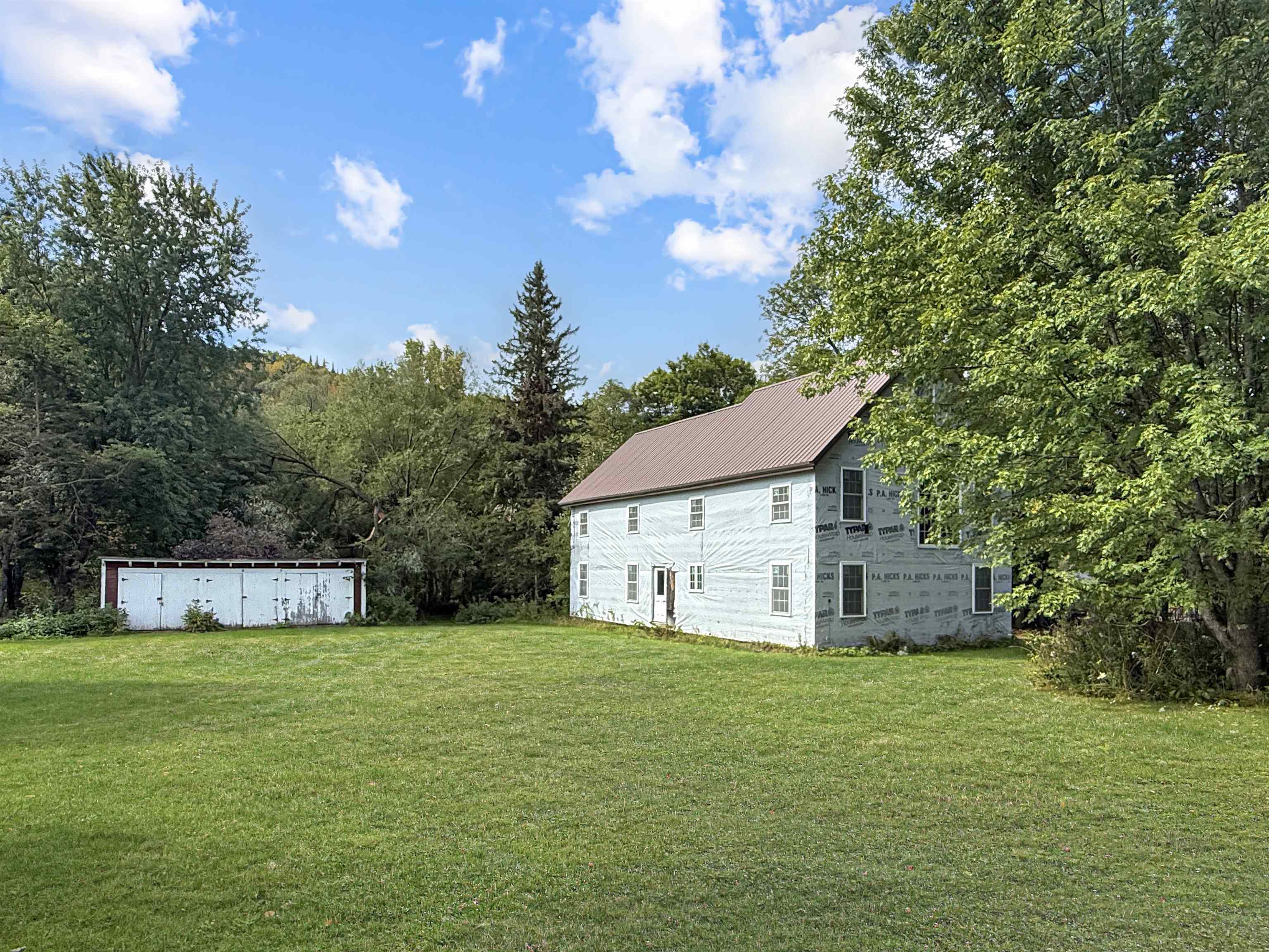 456 River Road Property Photo 1