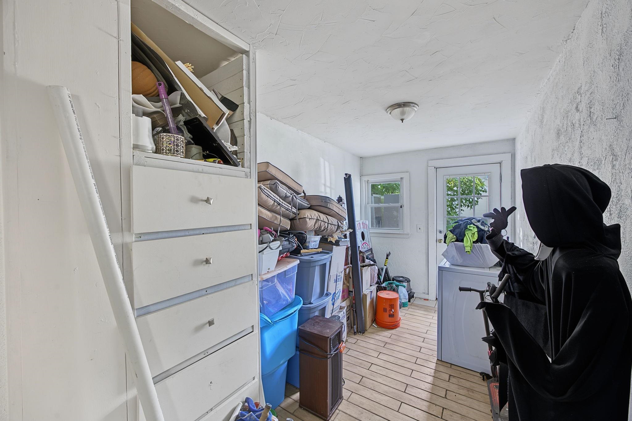 29 Ferry Street Property Photo 11
