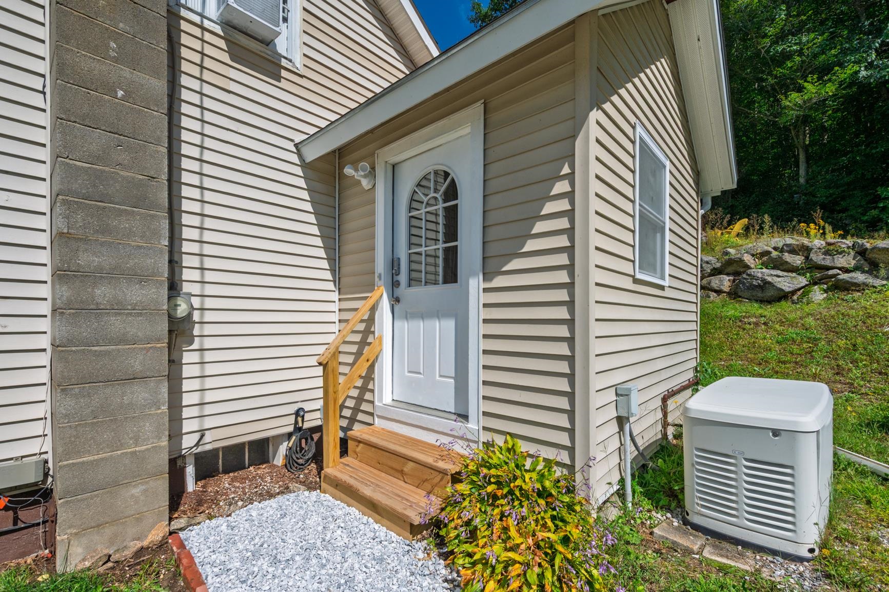 97 Cash Street Property Photo 44
