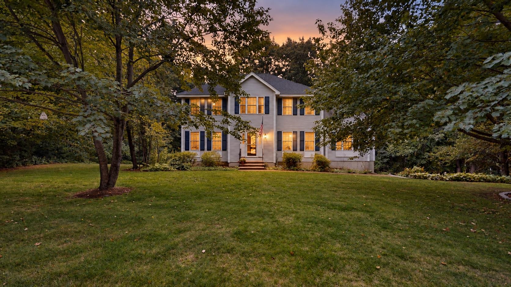 79 Wyndridge Circle Property Photo 5