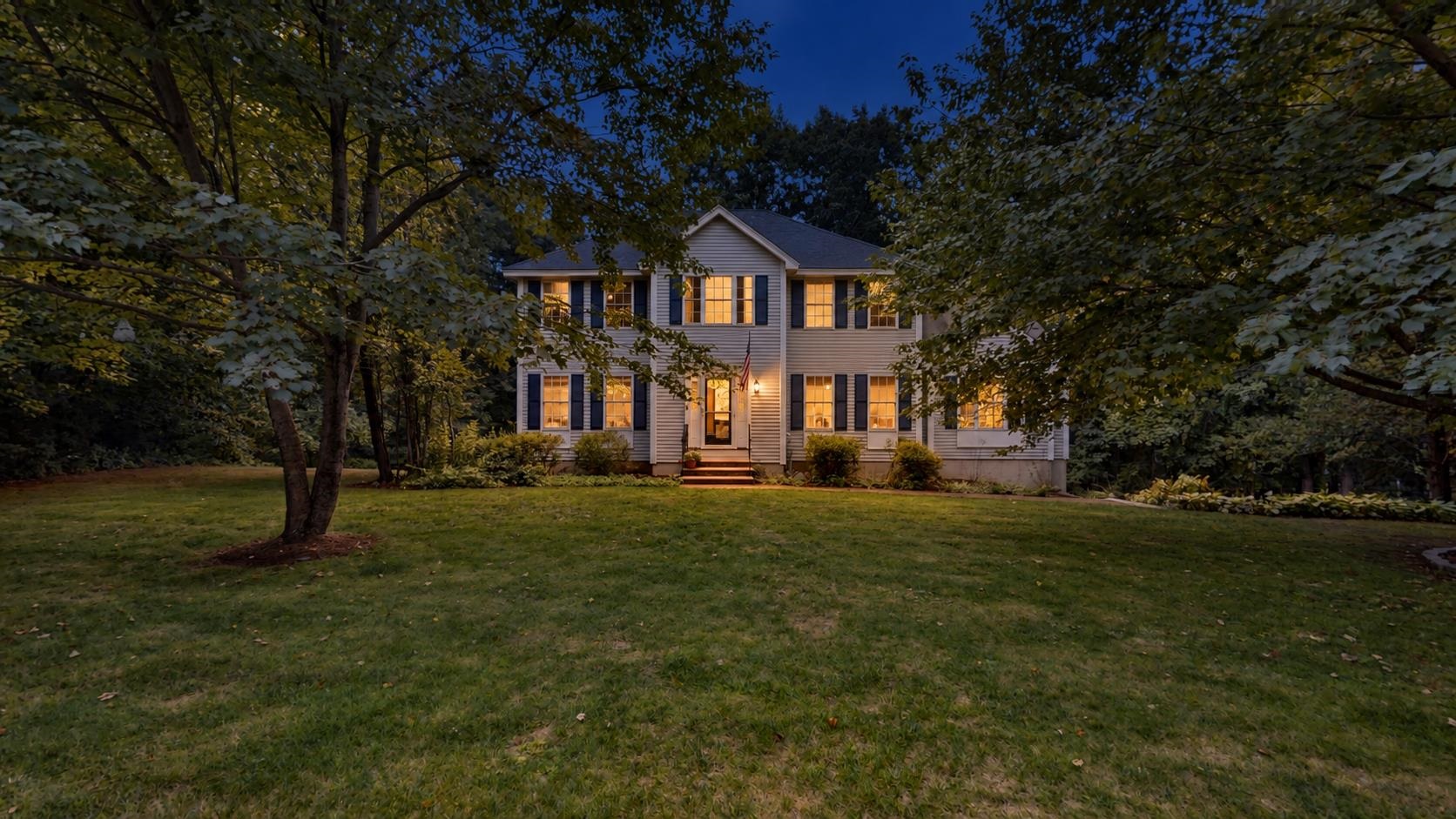 79 Wyndridge Circle Property Photo 6