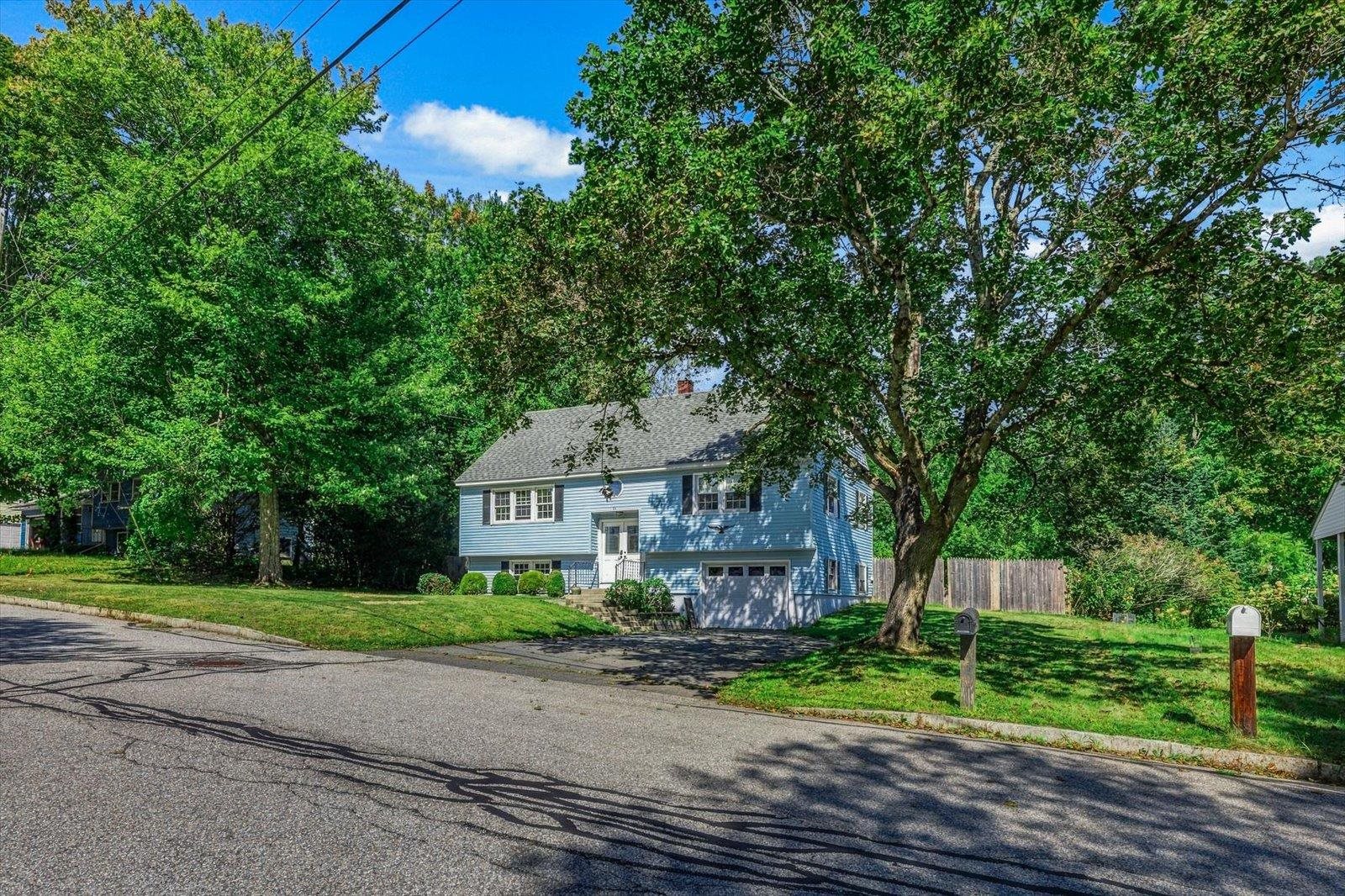 11 Woodridge Road Property Photo 4