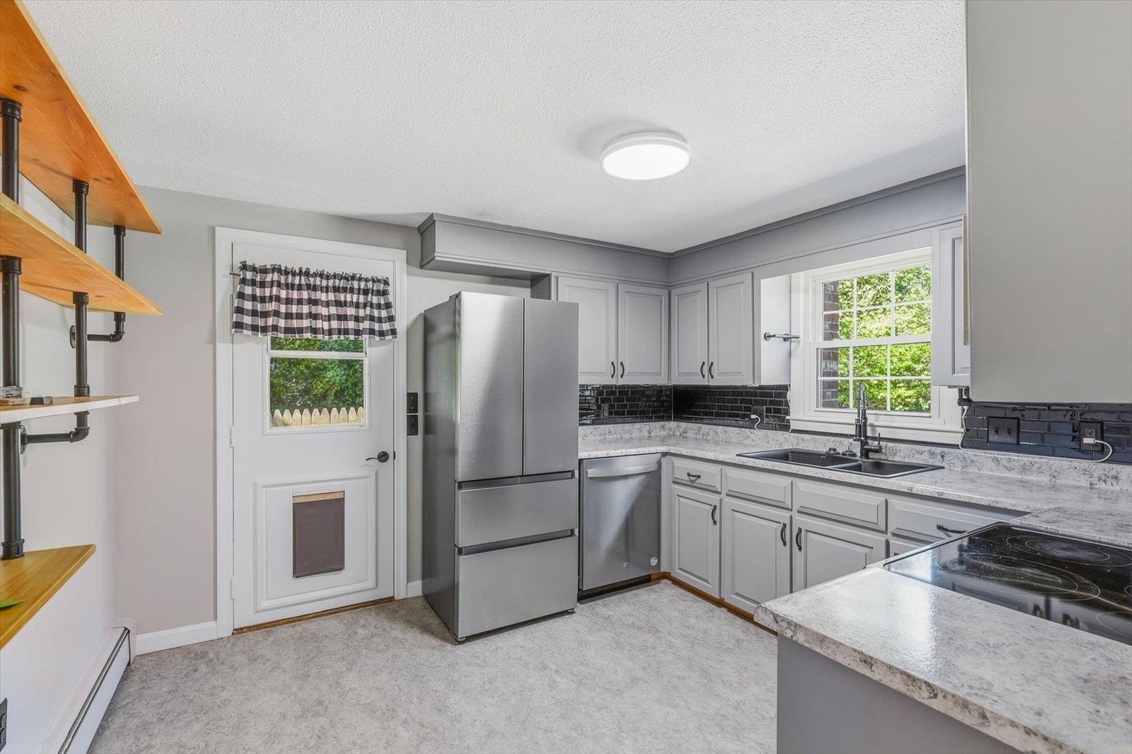 11 Woodridge Road Property Photo 6