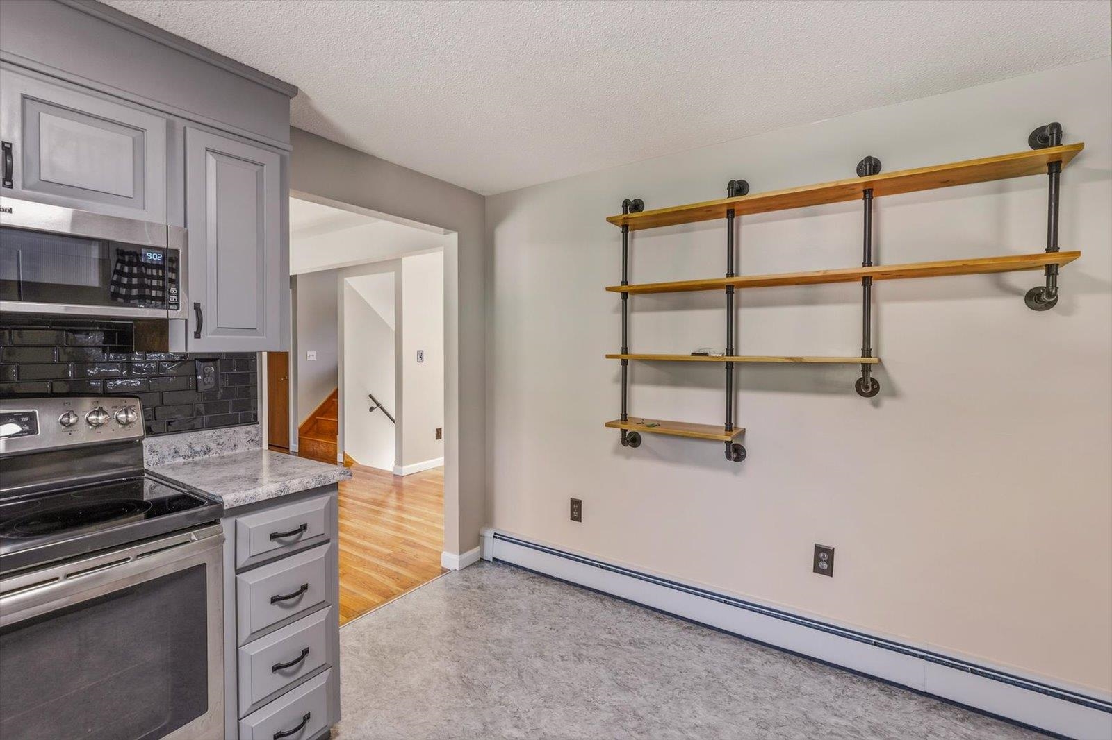 11 Woodridge Road Property Photo 9