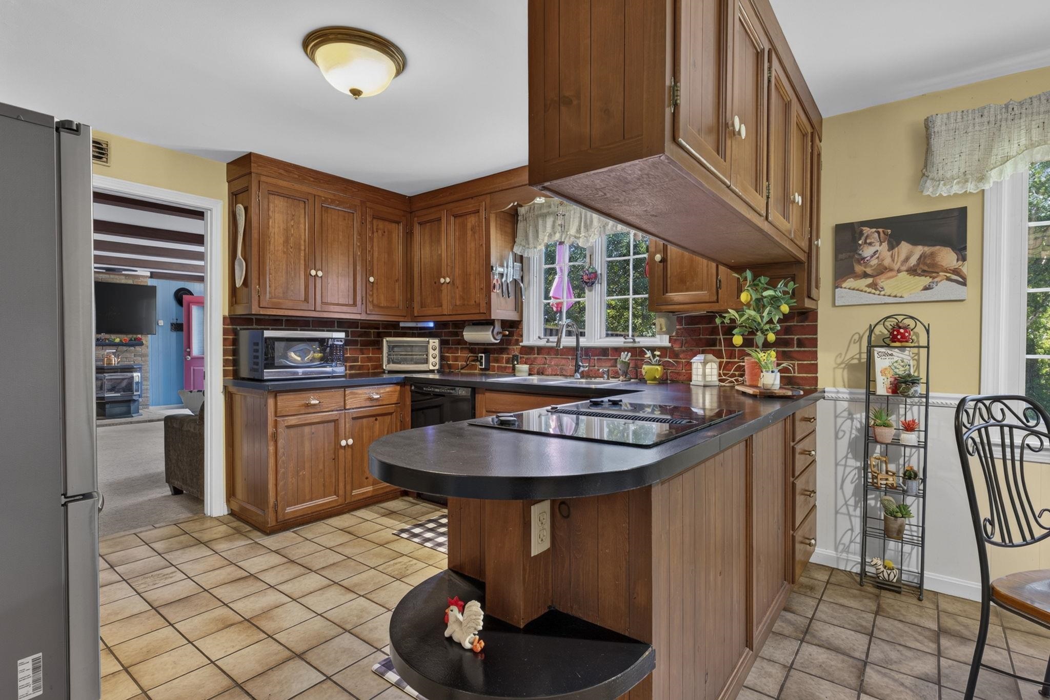 64 Peaslee Road Property Photo 7