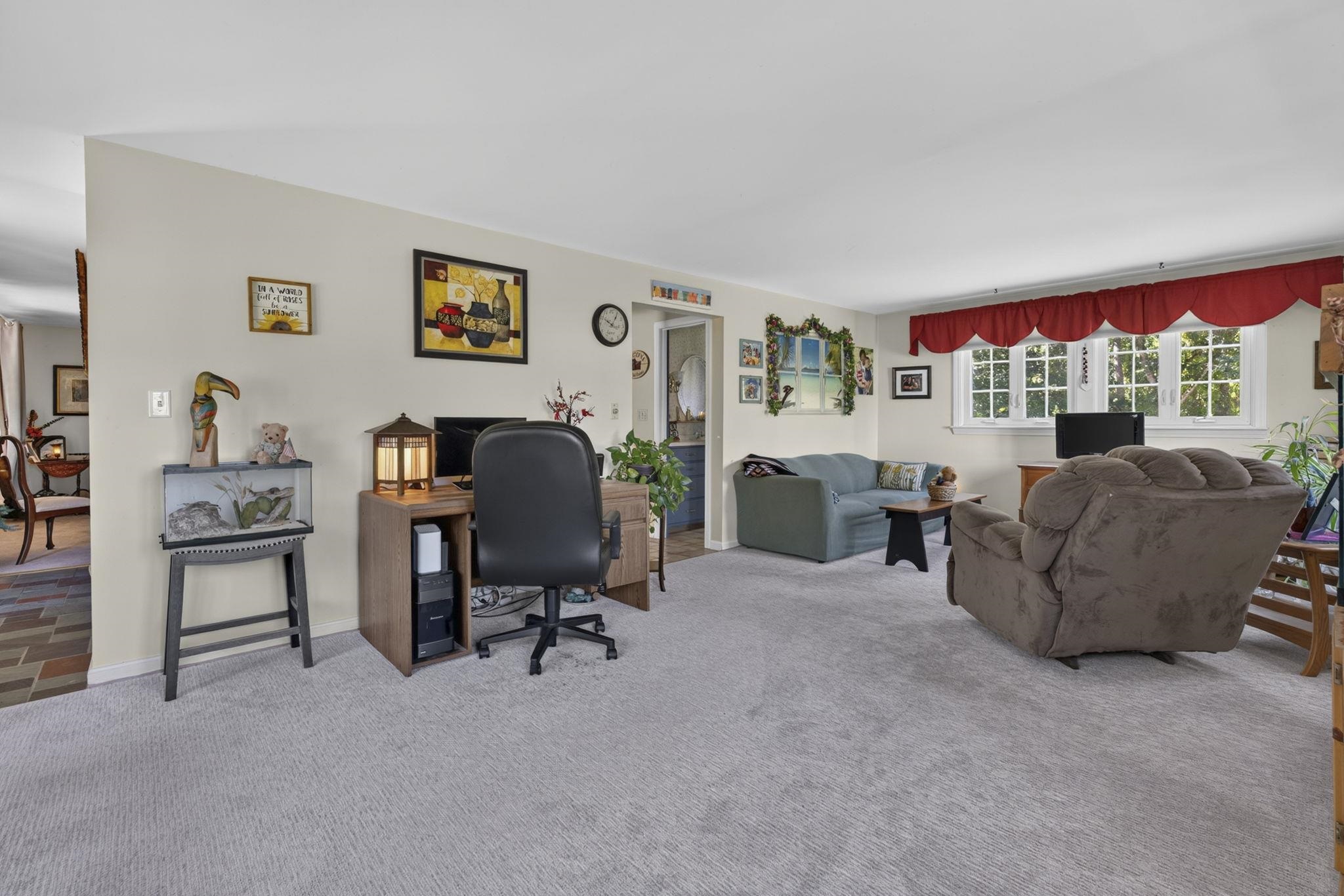 64 Peaslee Road Property Photo 23