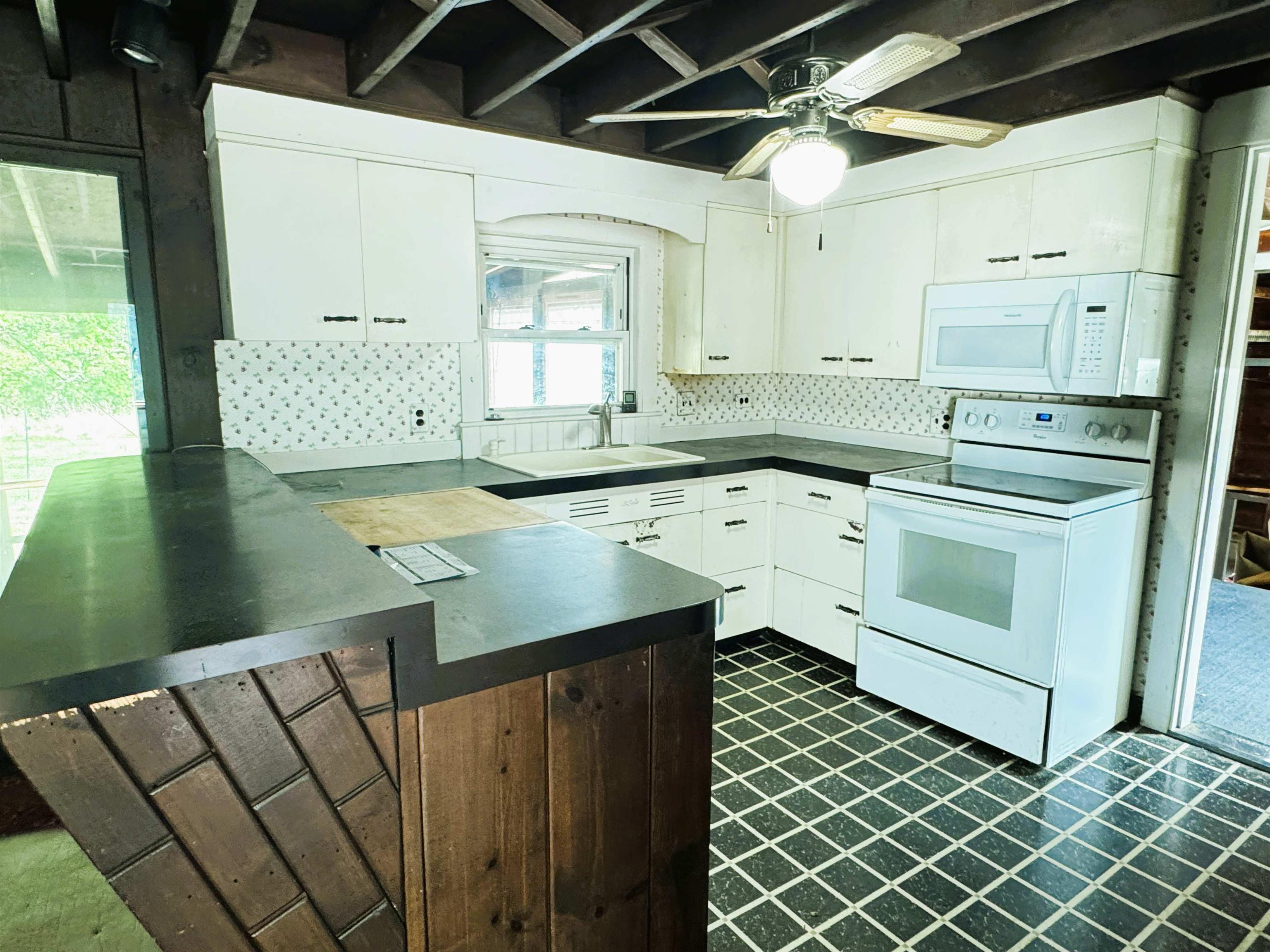 10 Whittier Street Property Photo 7