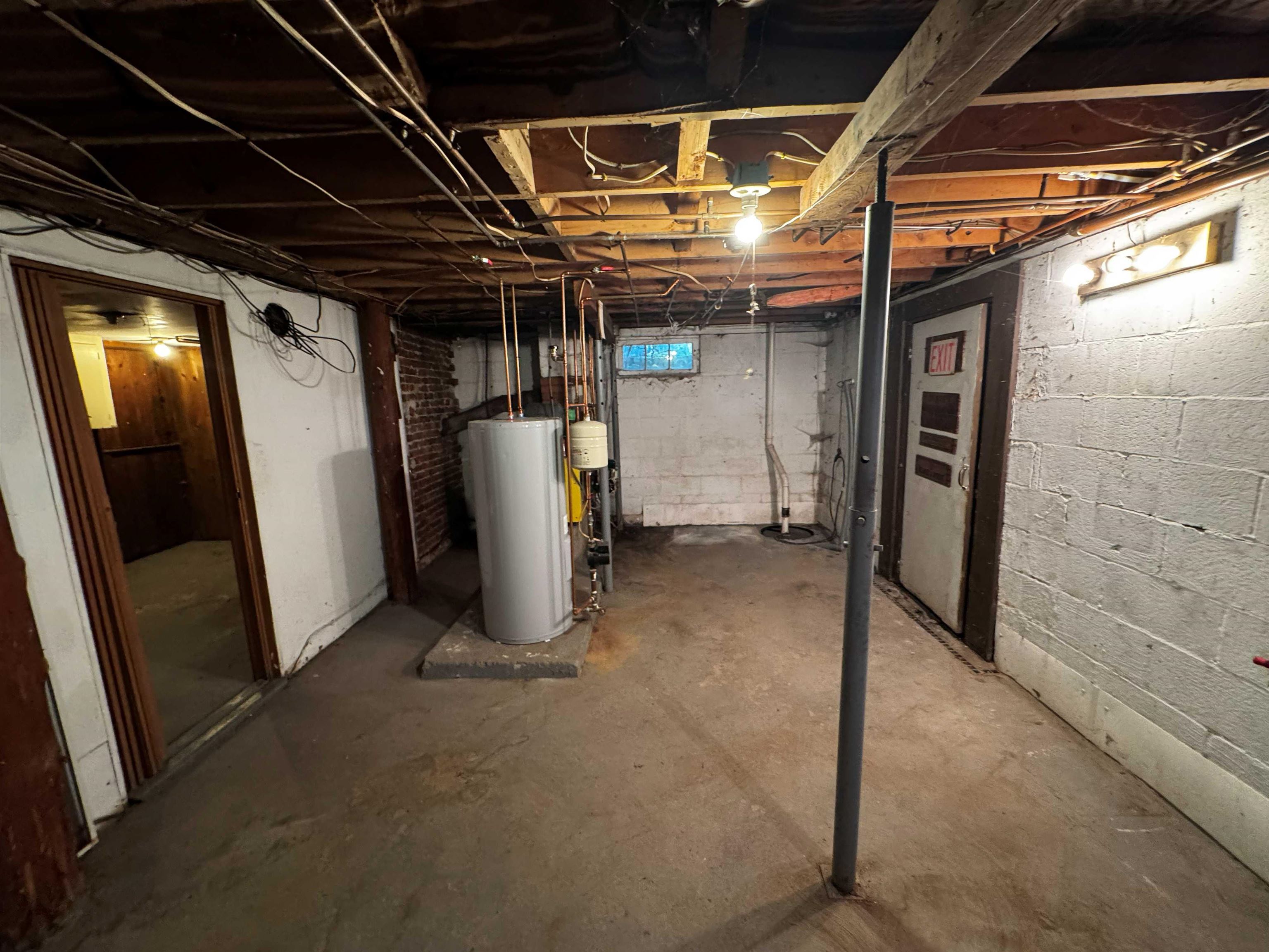 10 Whittier Street Property Photo 31