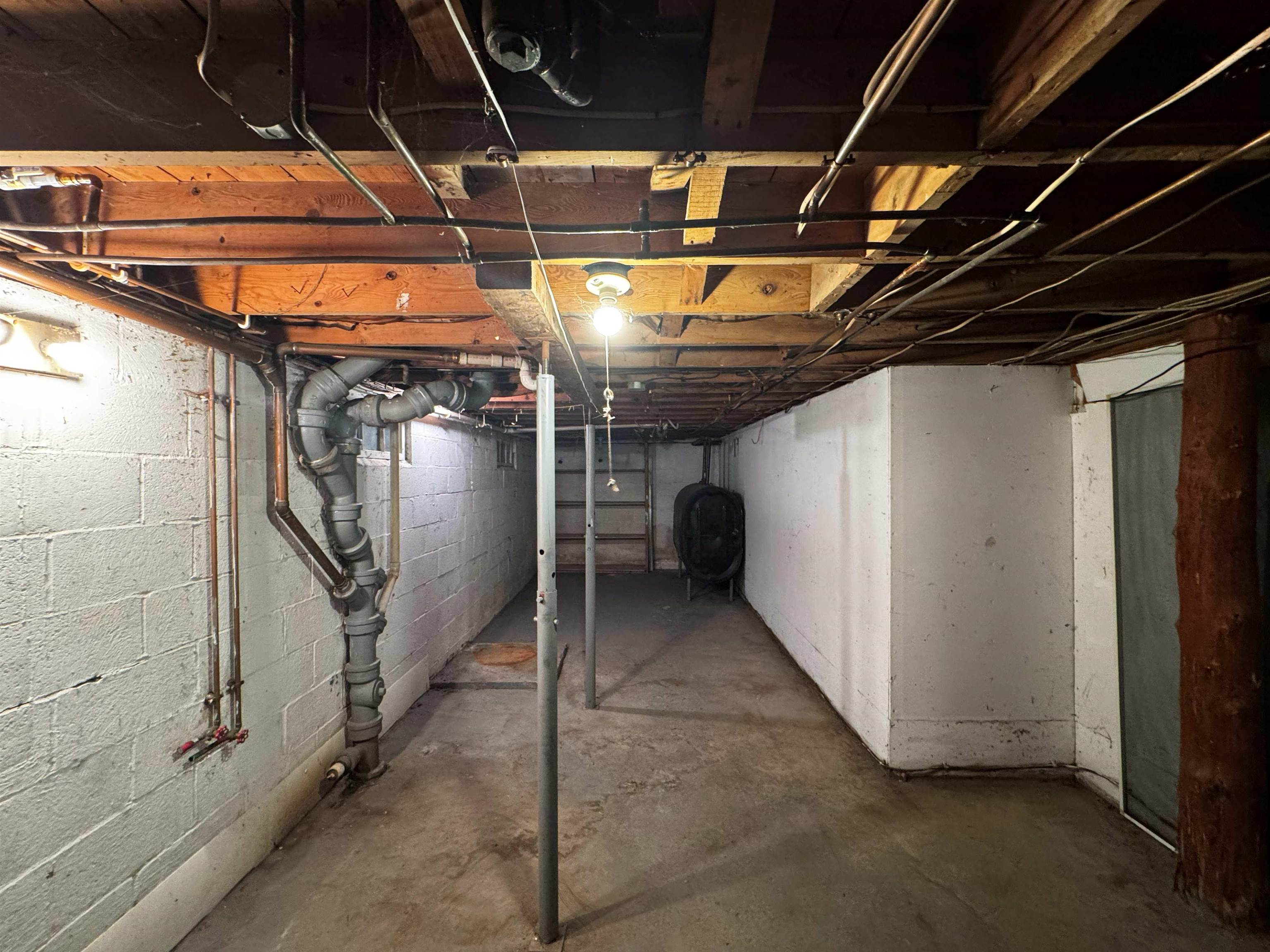 10 Whittier Street Property Photo 32