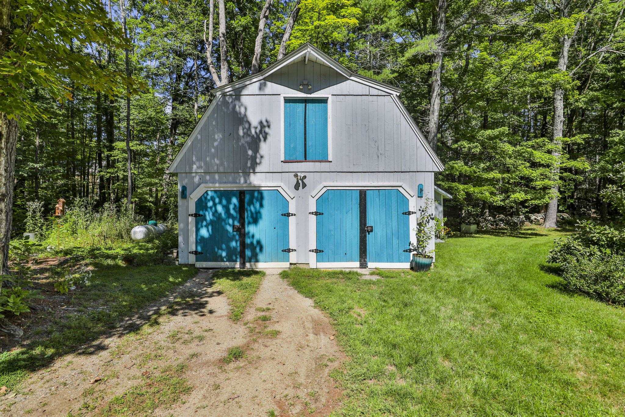8 Putnam Hill Road Property Photo 3