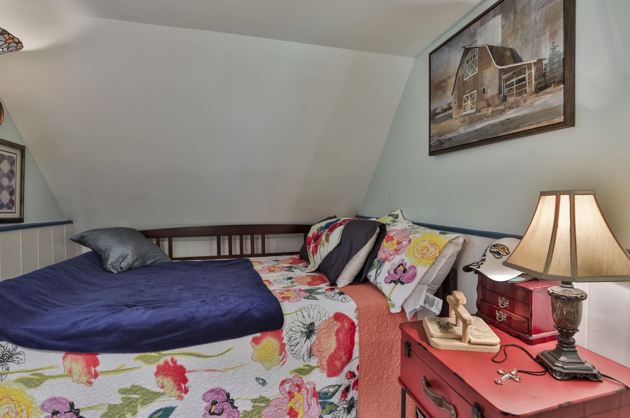8 Putnam Hill Road Property Photo 31