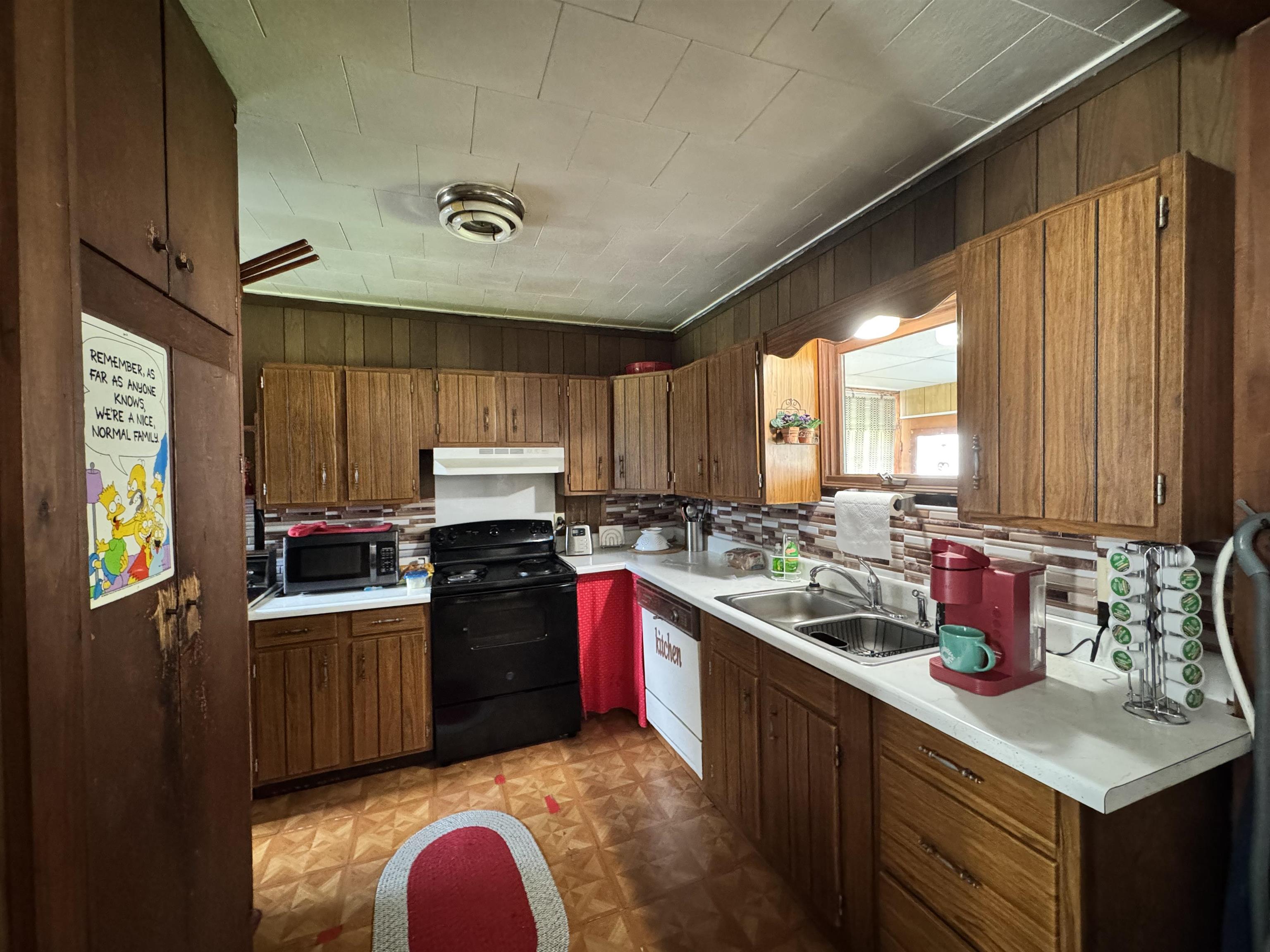 9 West Street Property Photo 8